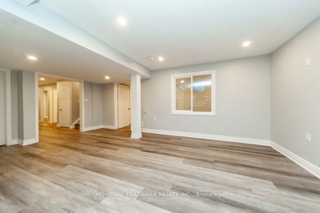 83 Ampezzo Avenue E