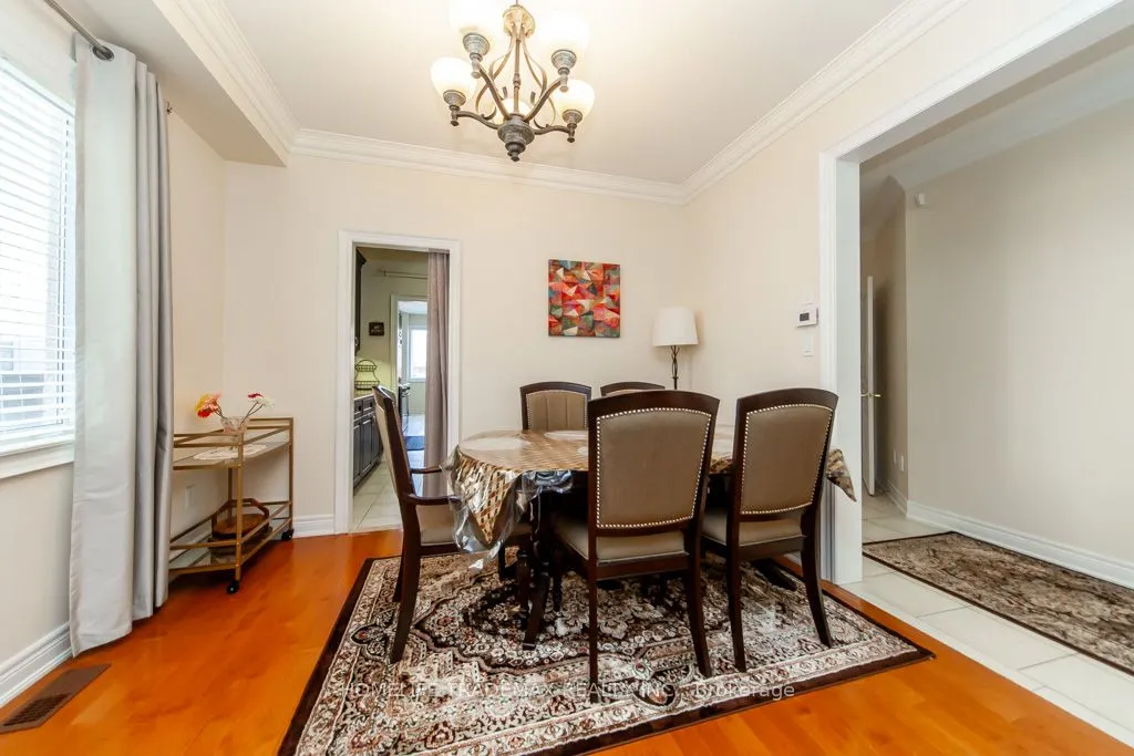 83 Ampezzo Avenue E