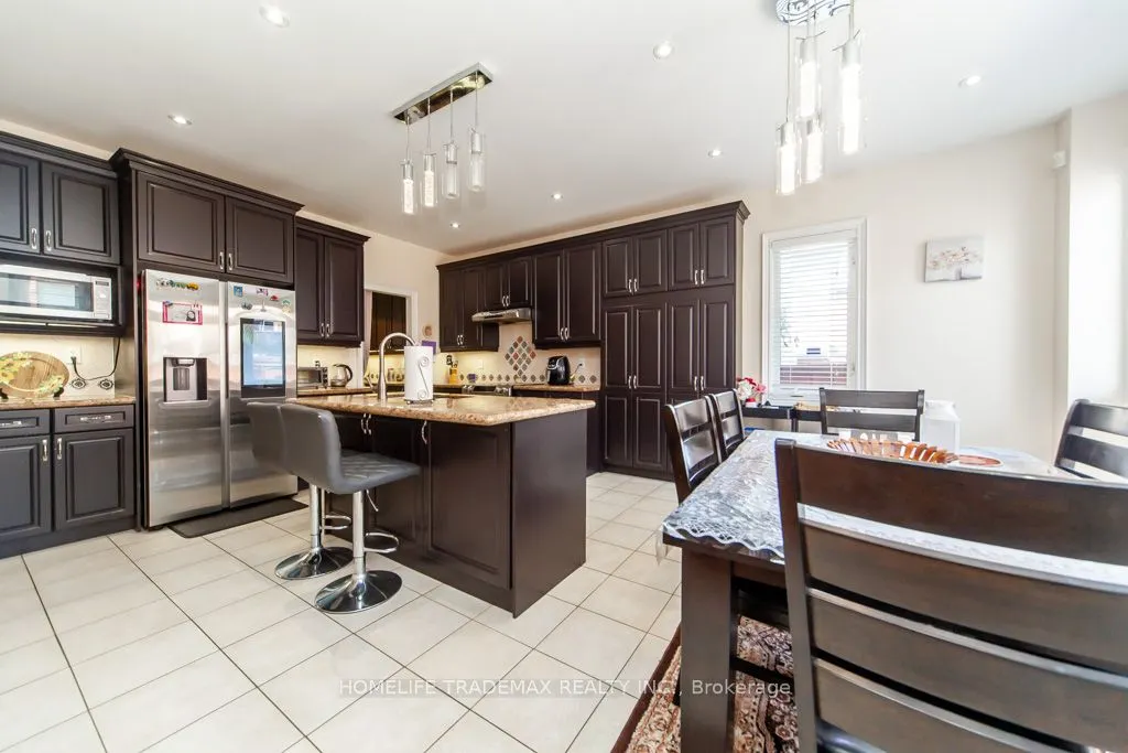 83 Ampezzo Avenue E