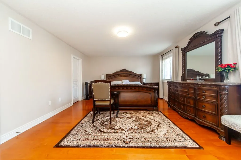 83 Ampezzo Avenue E