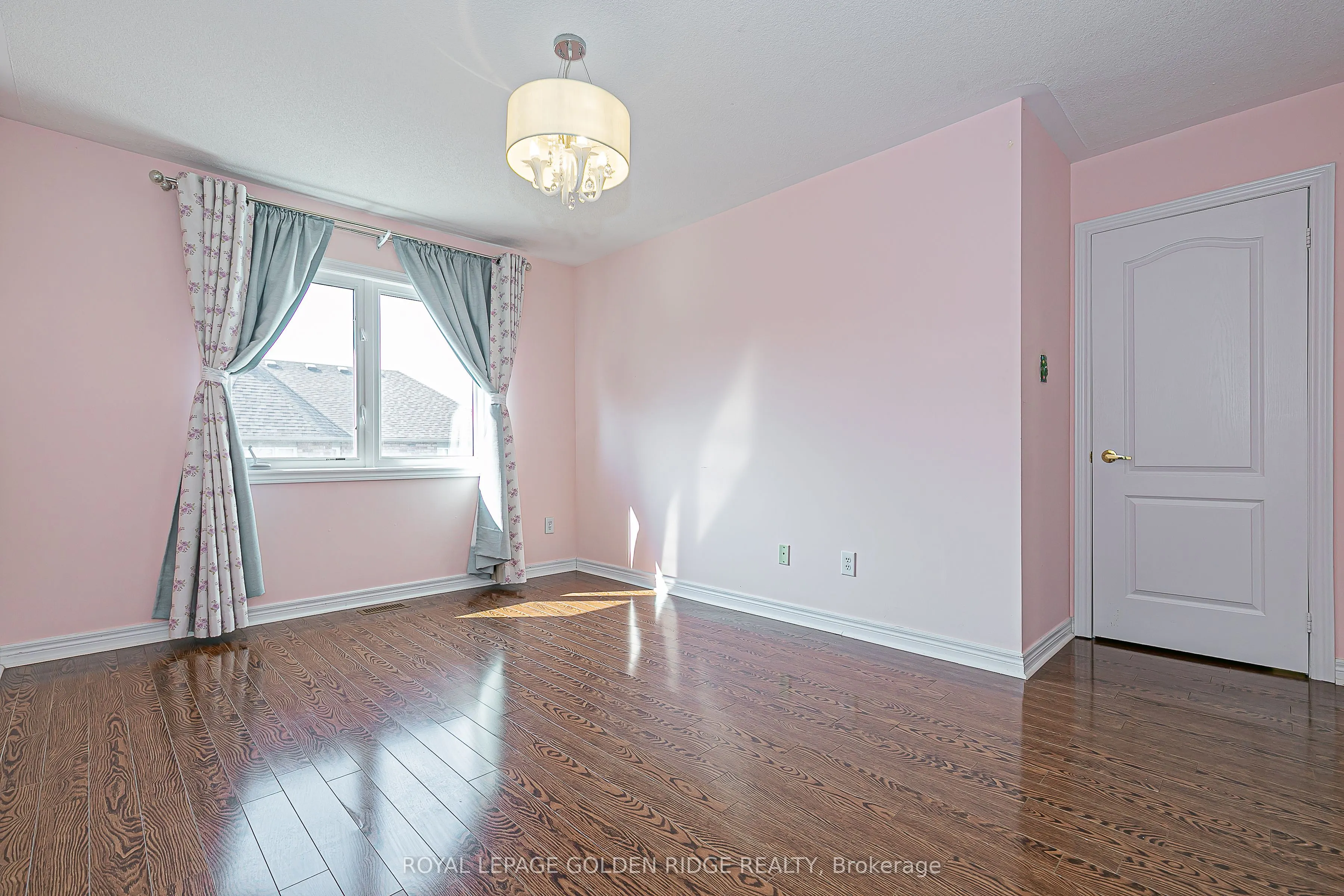 12 Golden Meadow Drive