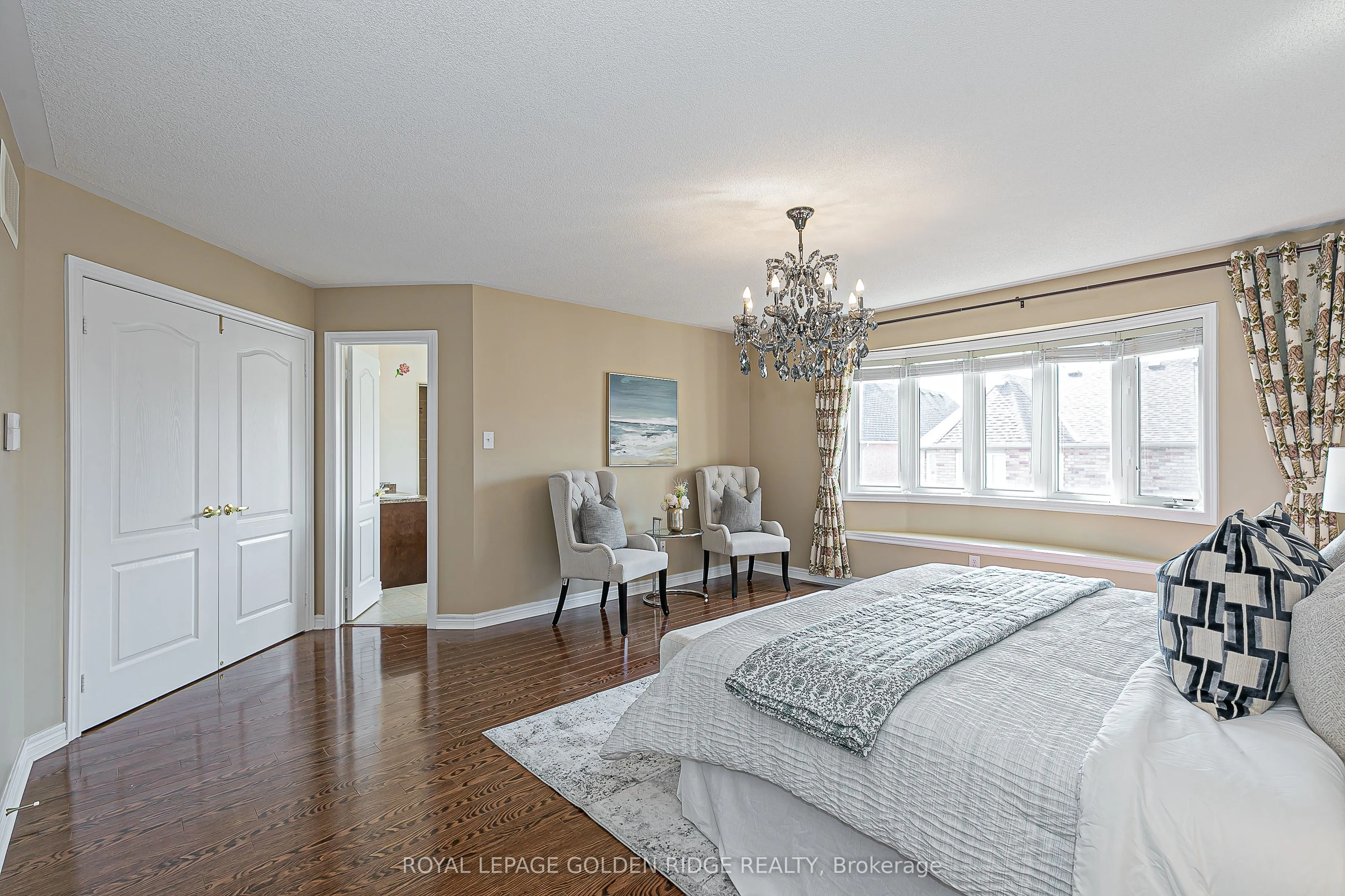 12 Golden Meadow Drive