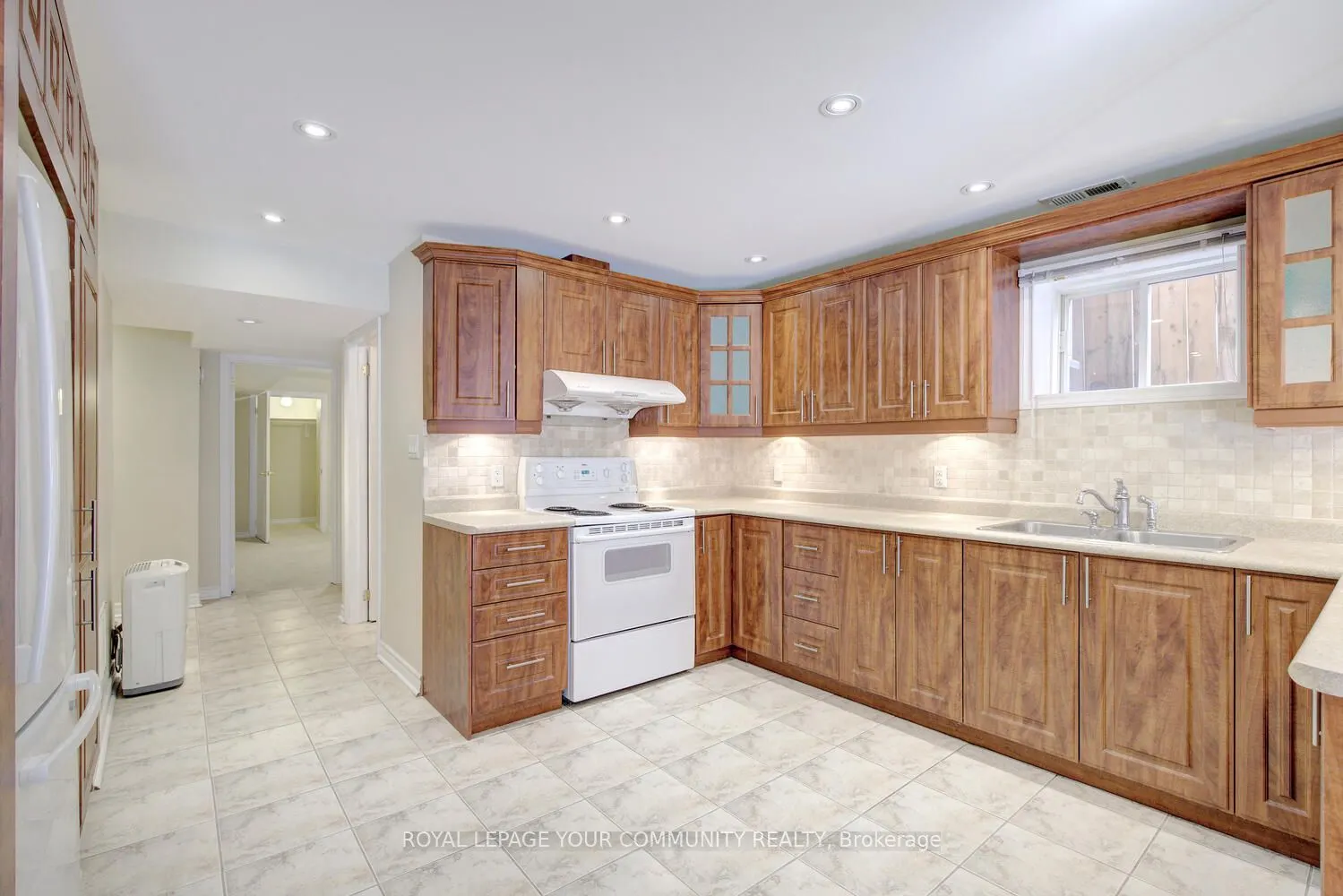 625 Grand Trunk Avenue, #1-Bed Walk-Out Basement
