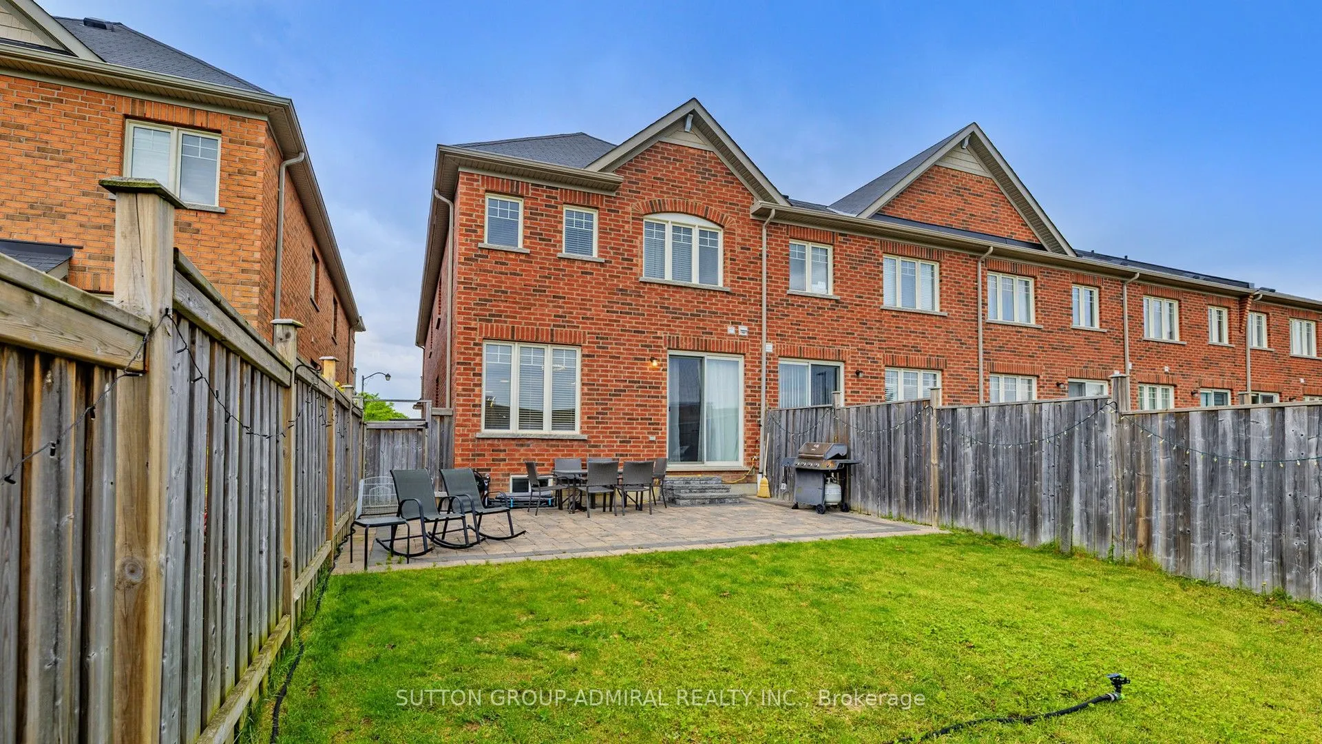 93 Windrow Street
