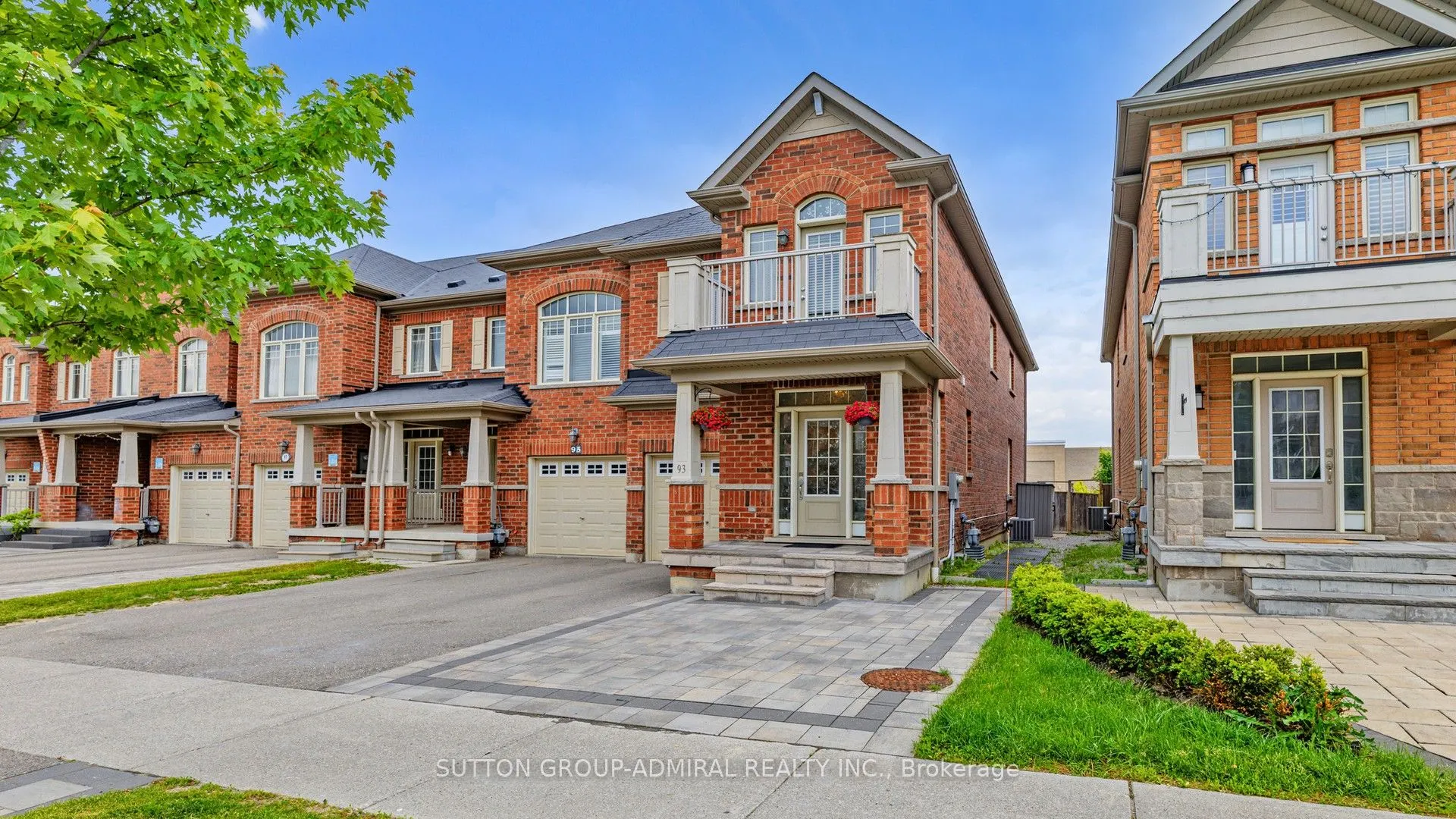 93 Windrow Street