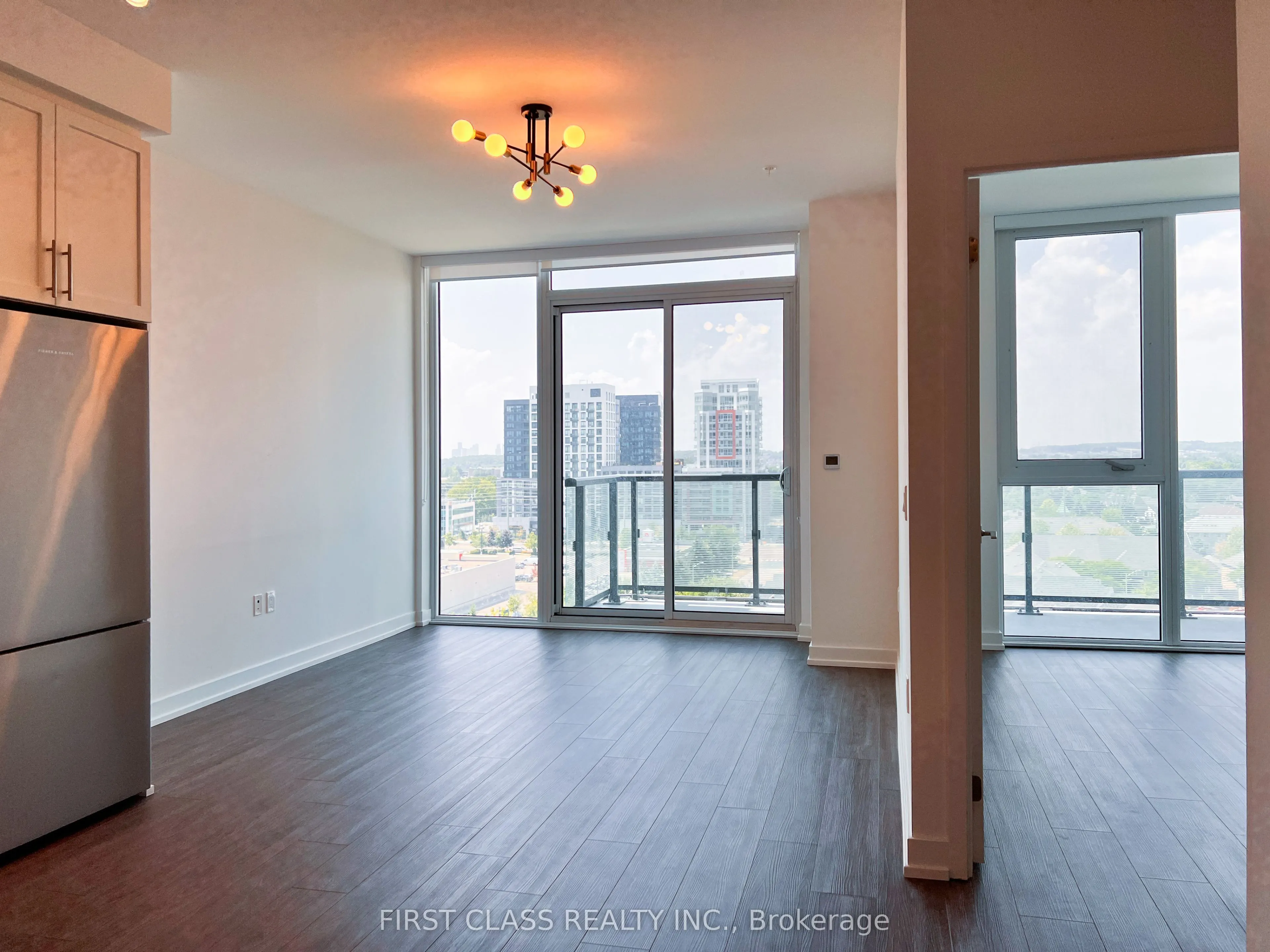 85 Oneida Crescent, #916