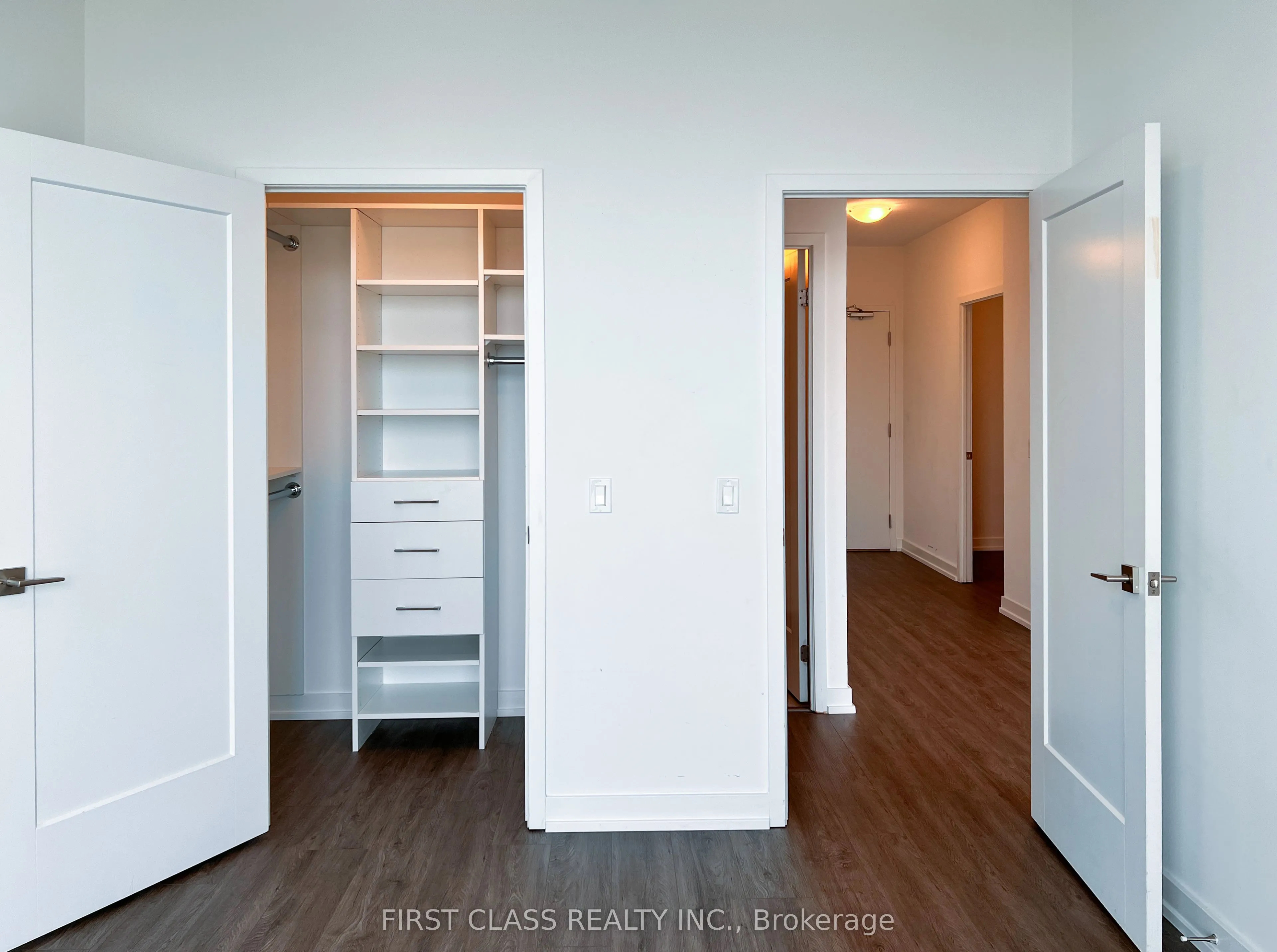 85 Oneida Crescent, #916