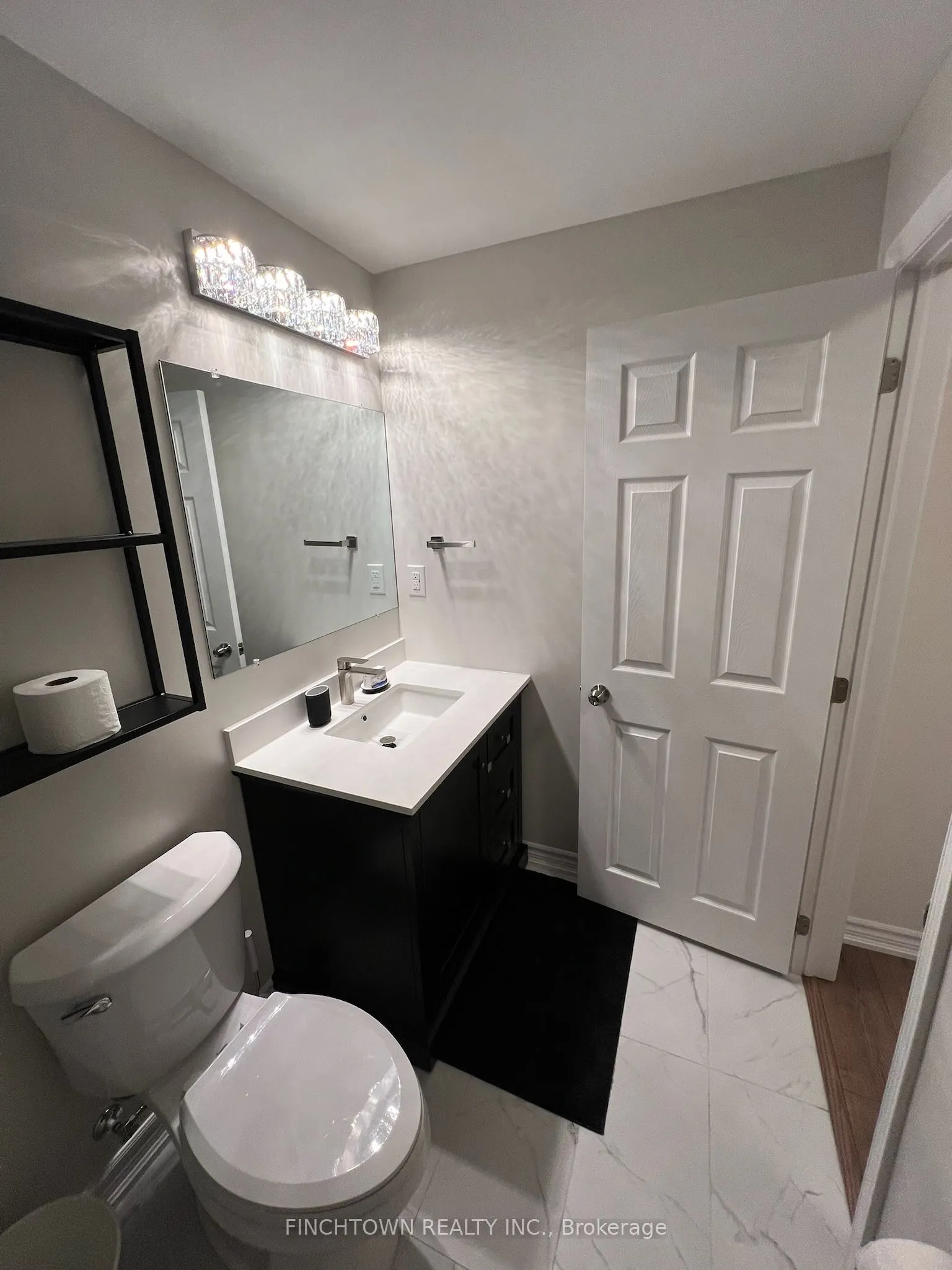 10 Green Manor Crescent, #BSMT
