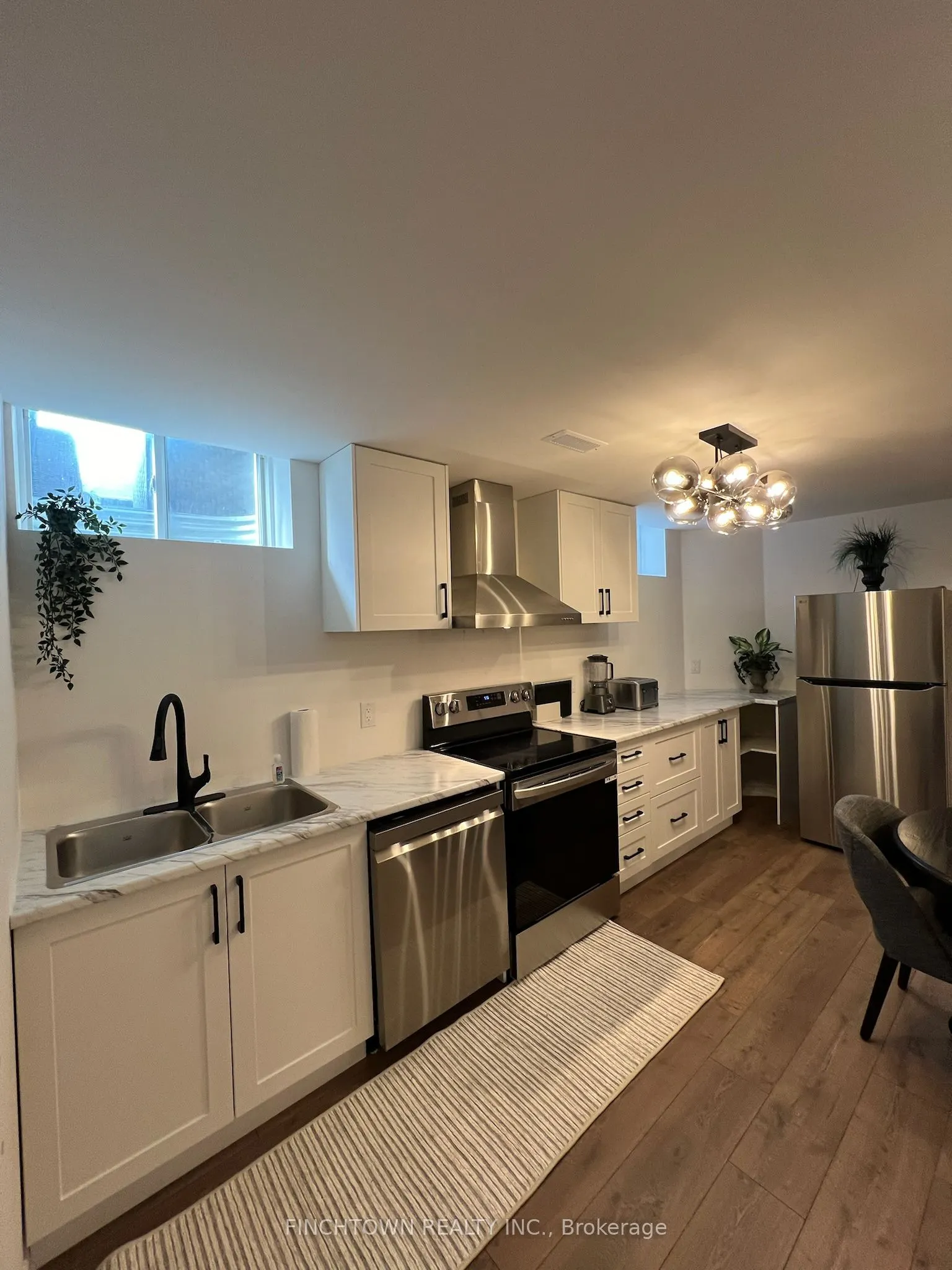 10 Green Manor Crescent, #BSMT