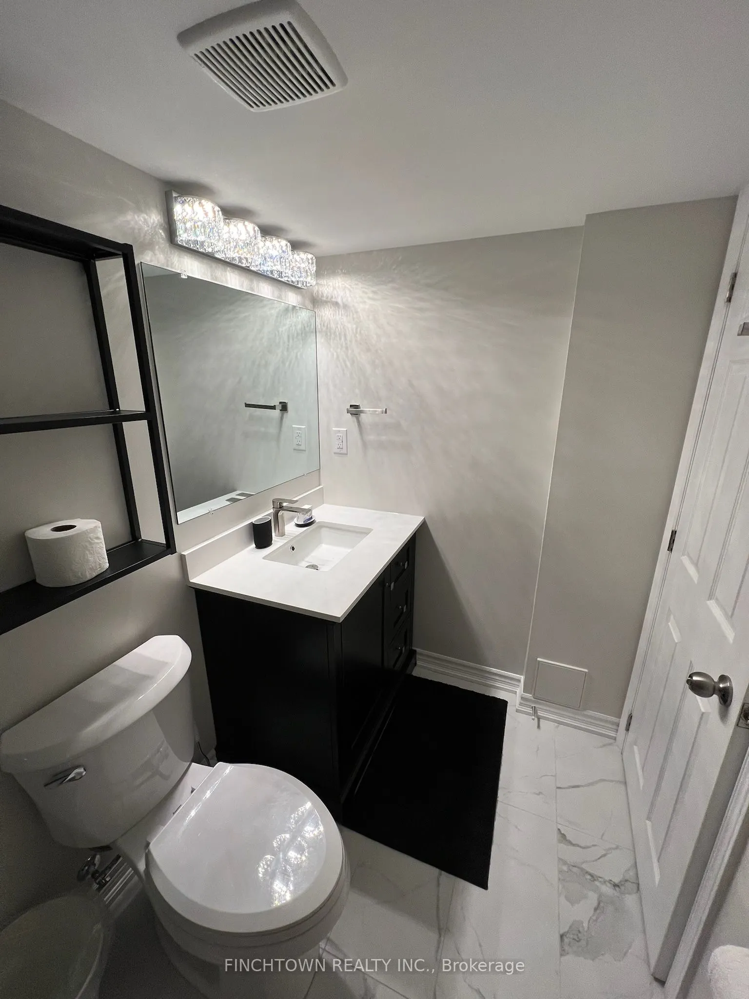 10 Green Manor Crescent, #BSMT