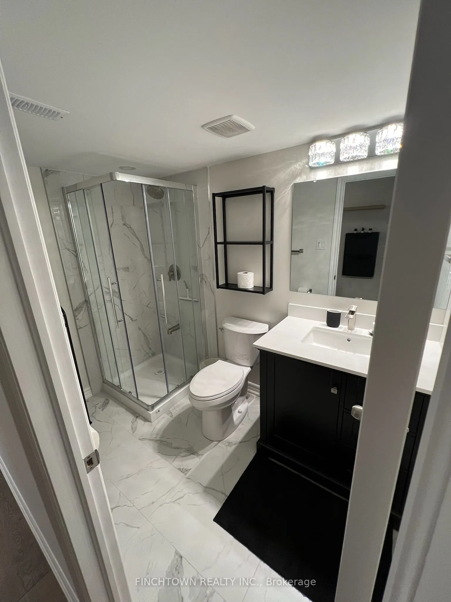 10 Green Manor Crescent, #BSMT