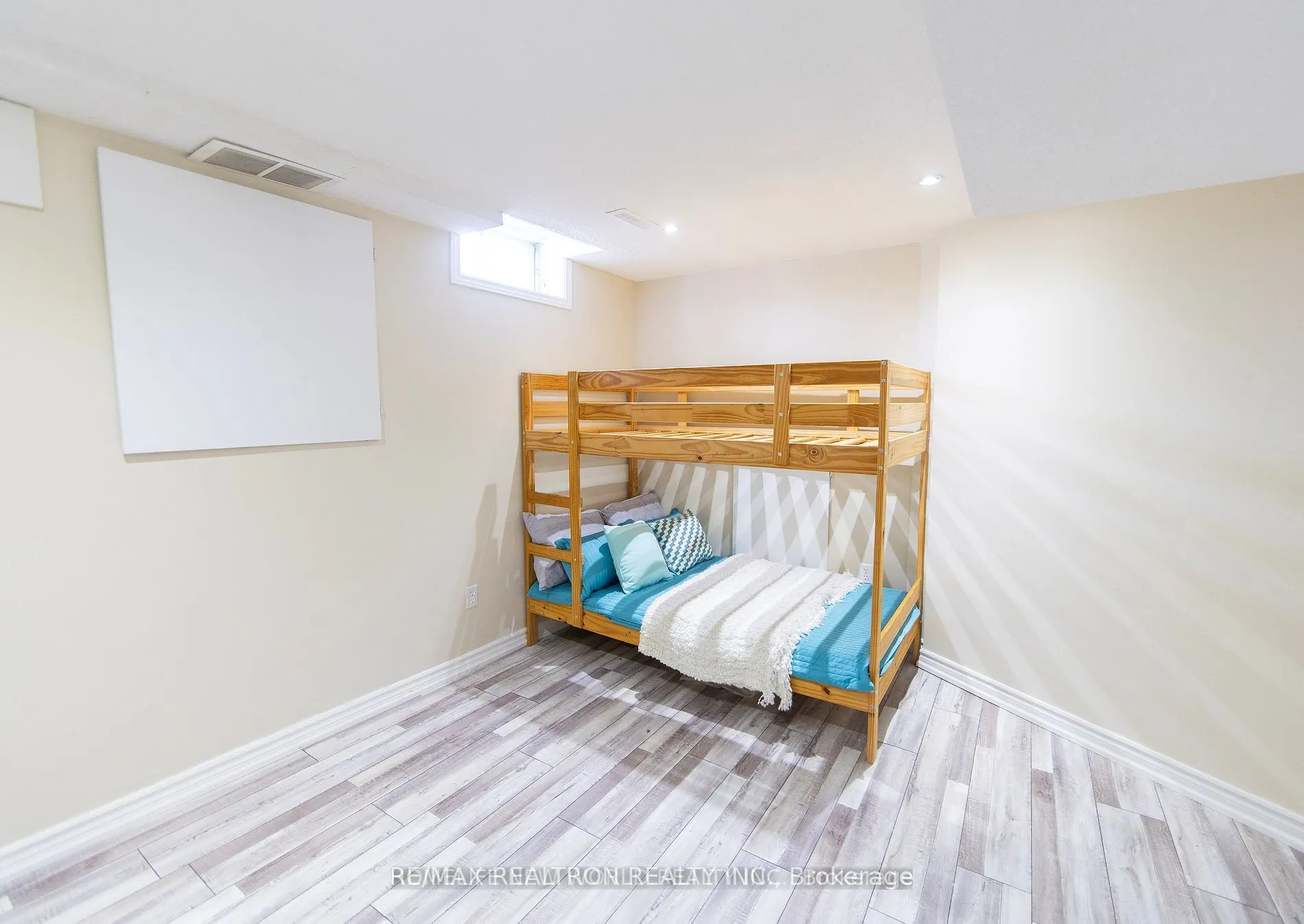 22 Alfred Paterson Drive