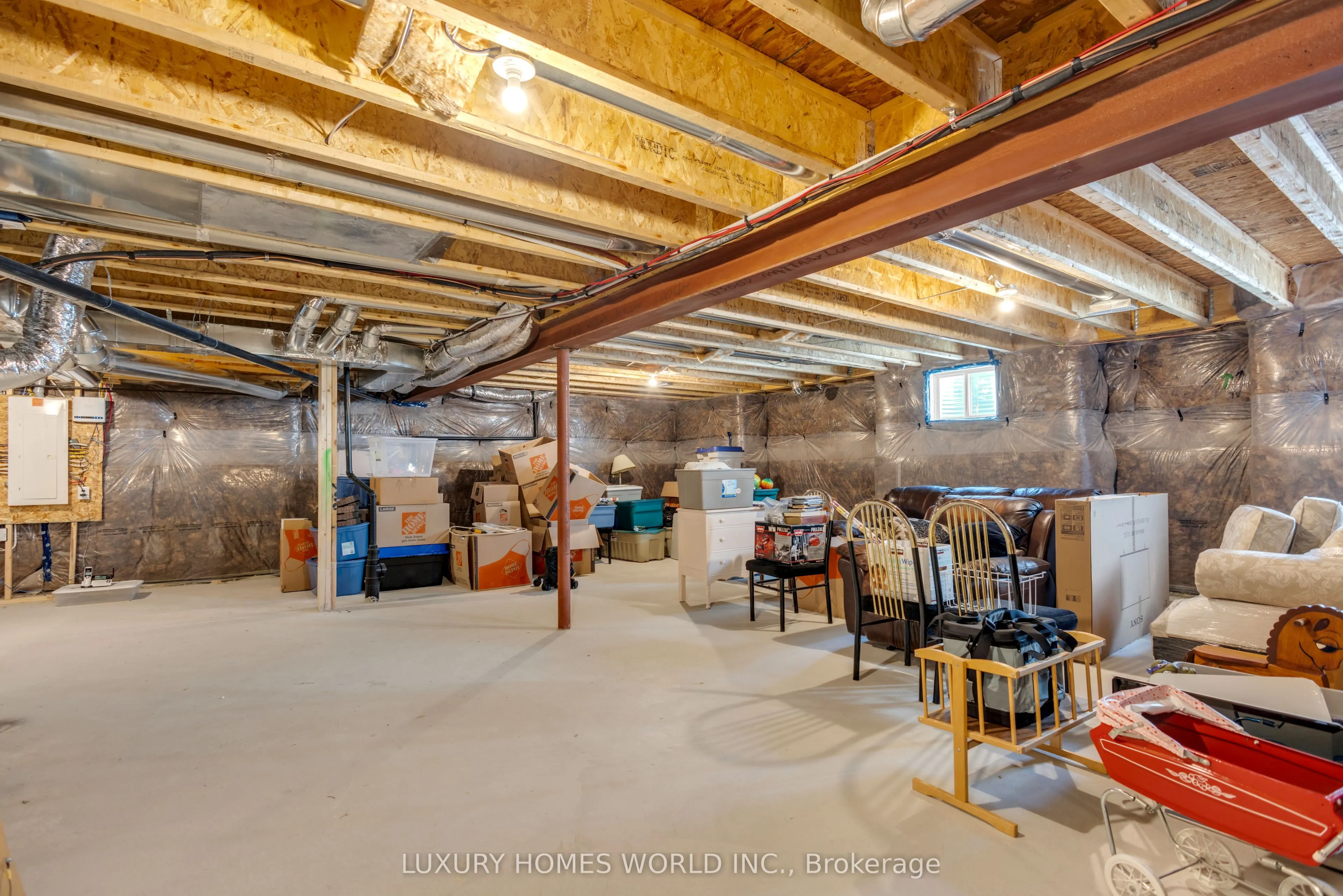 657 Lamb Street E
