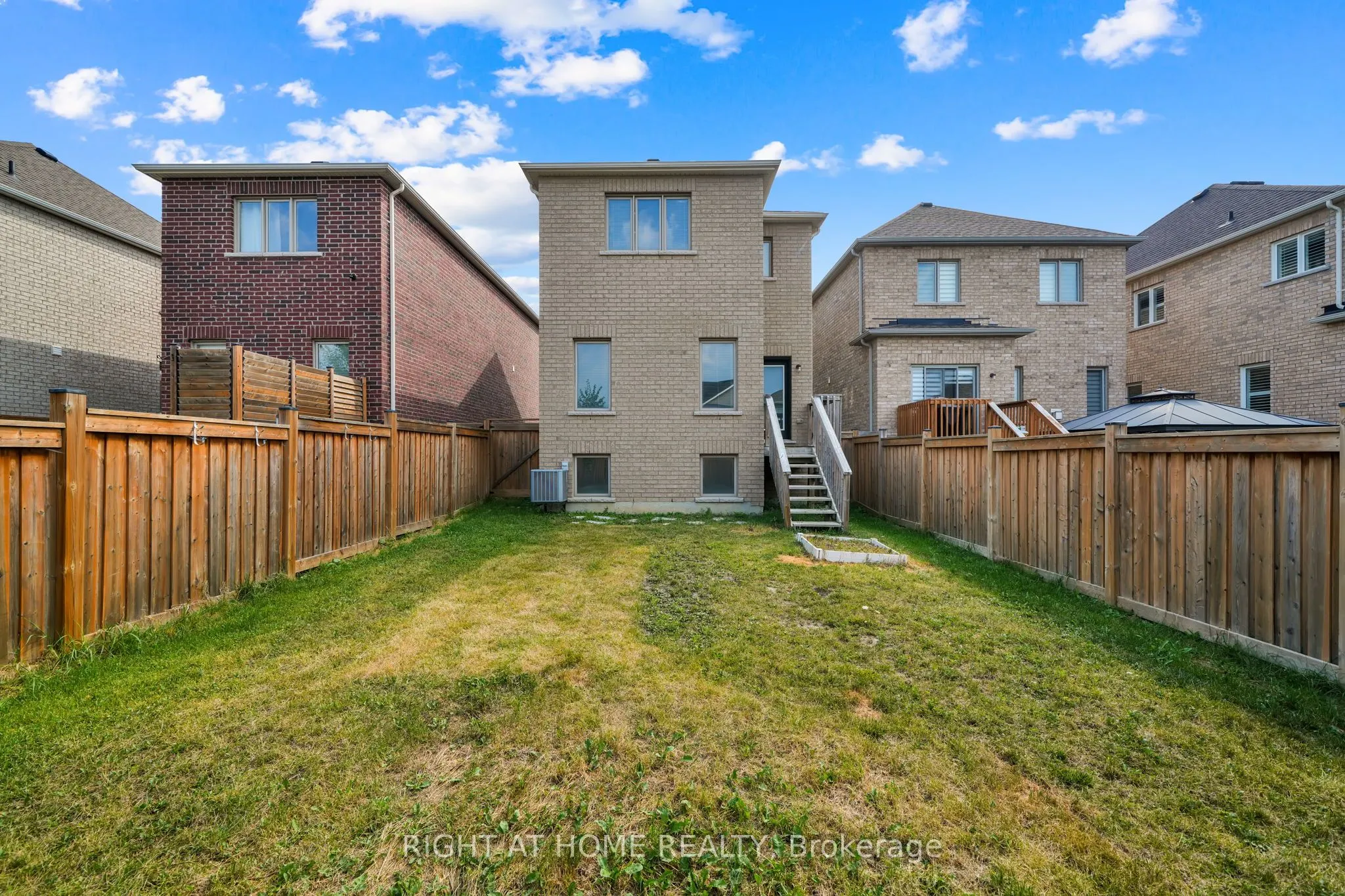 18 Romanelli Crescent