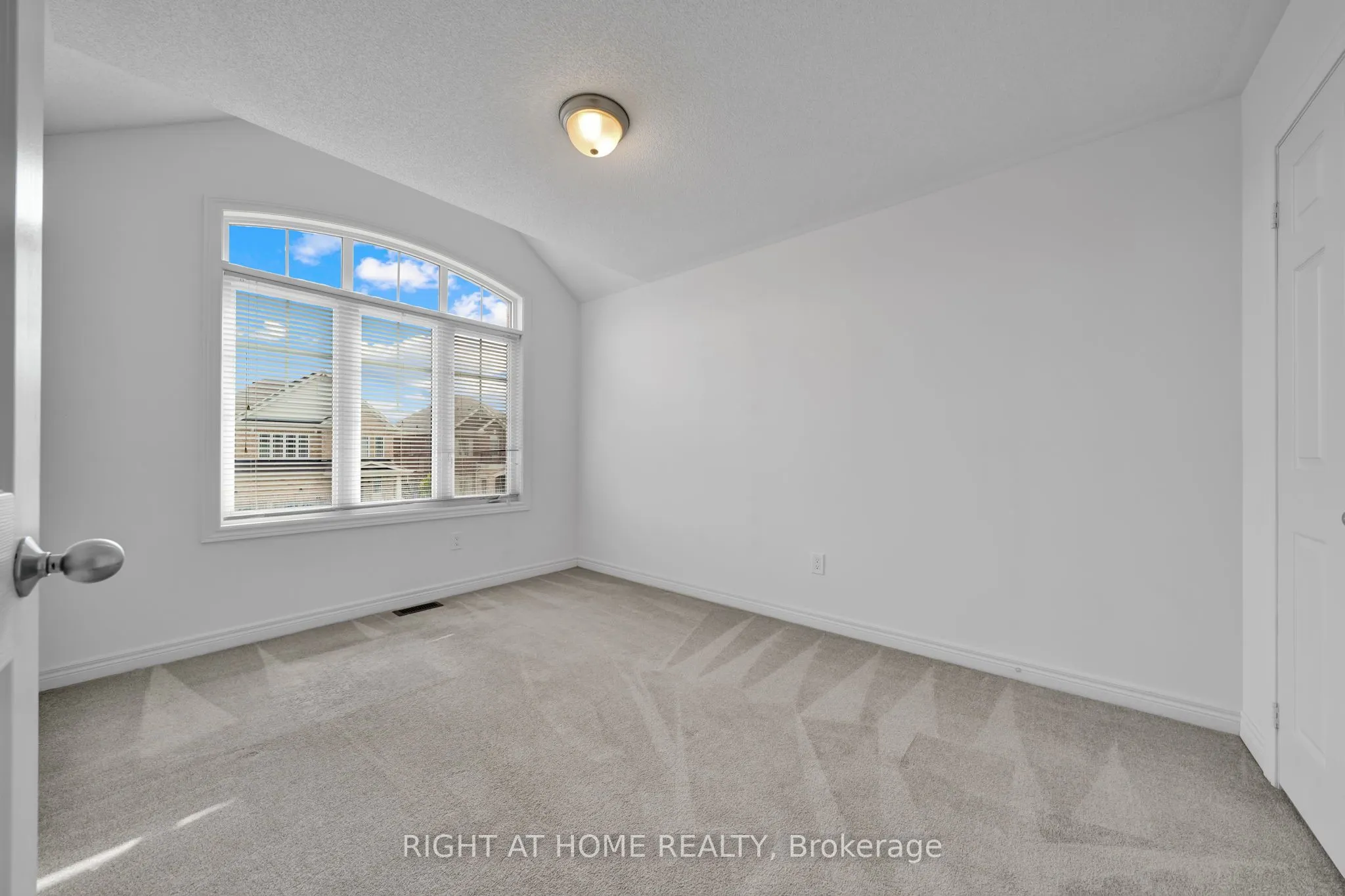 18 Romanelli Crescent