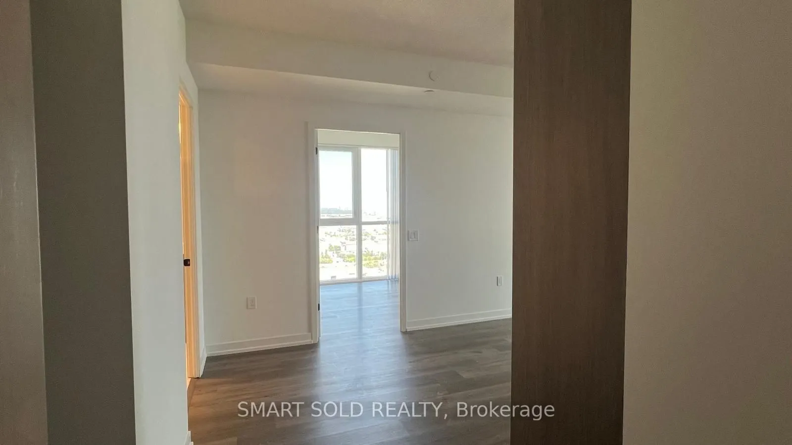 28 Interchange Way, #3210