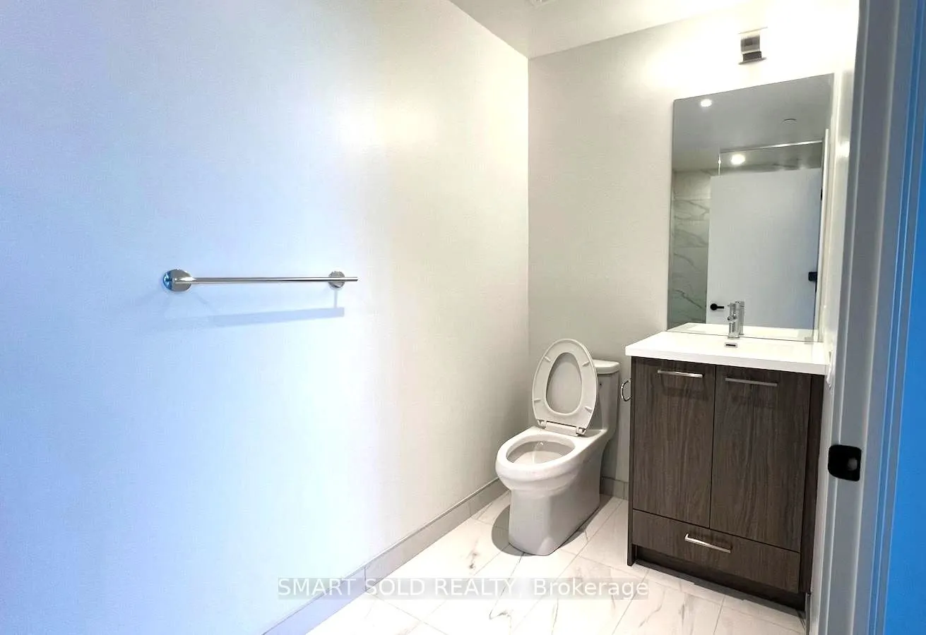 28 Interchange Way, #3210