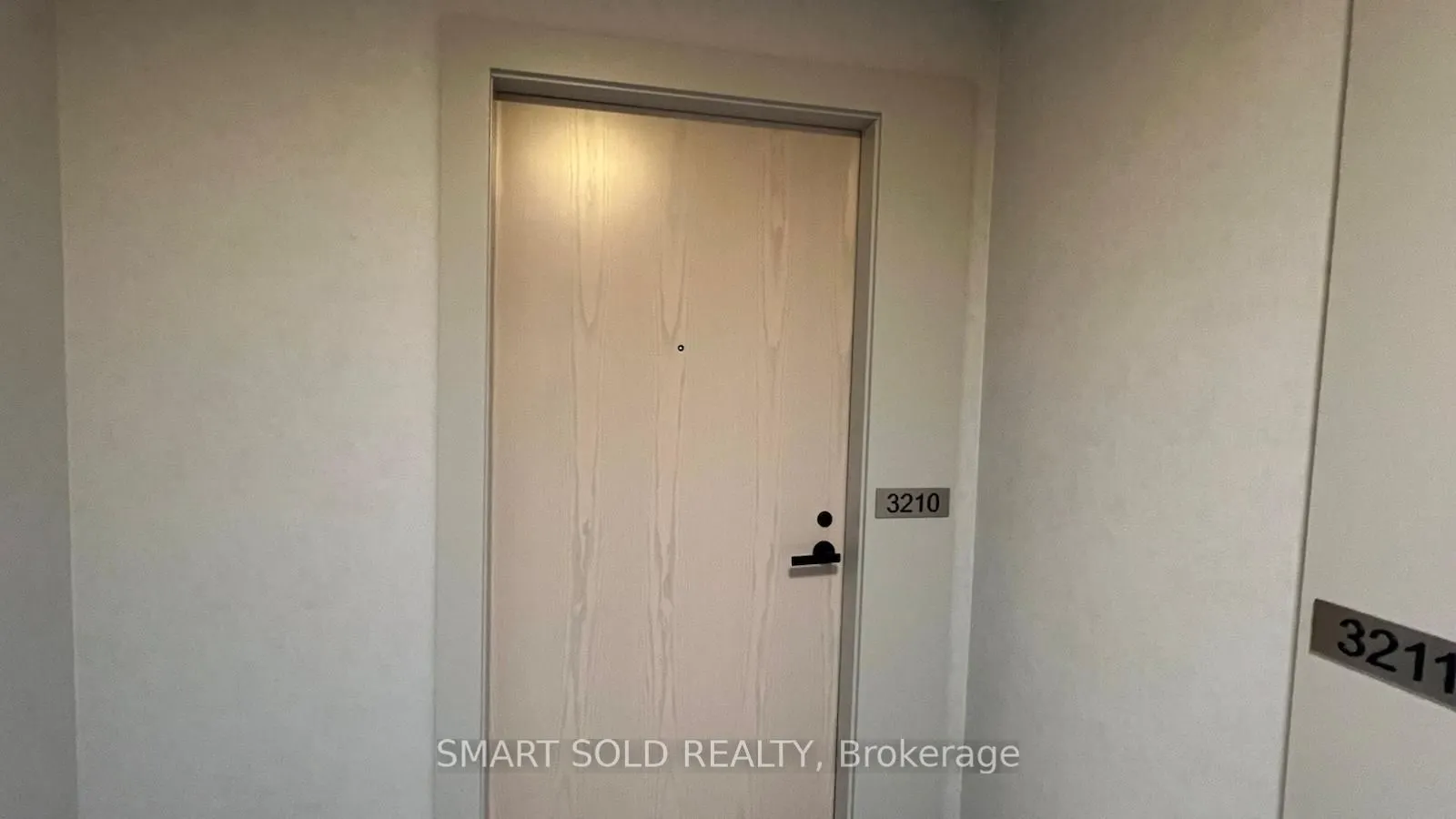28 Interchange Way, #3210