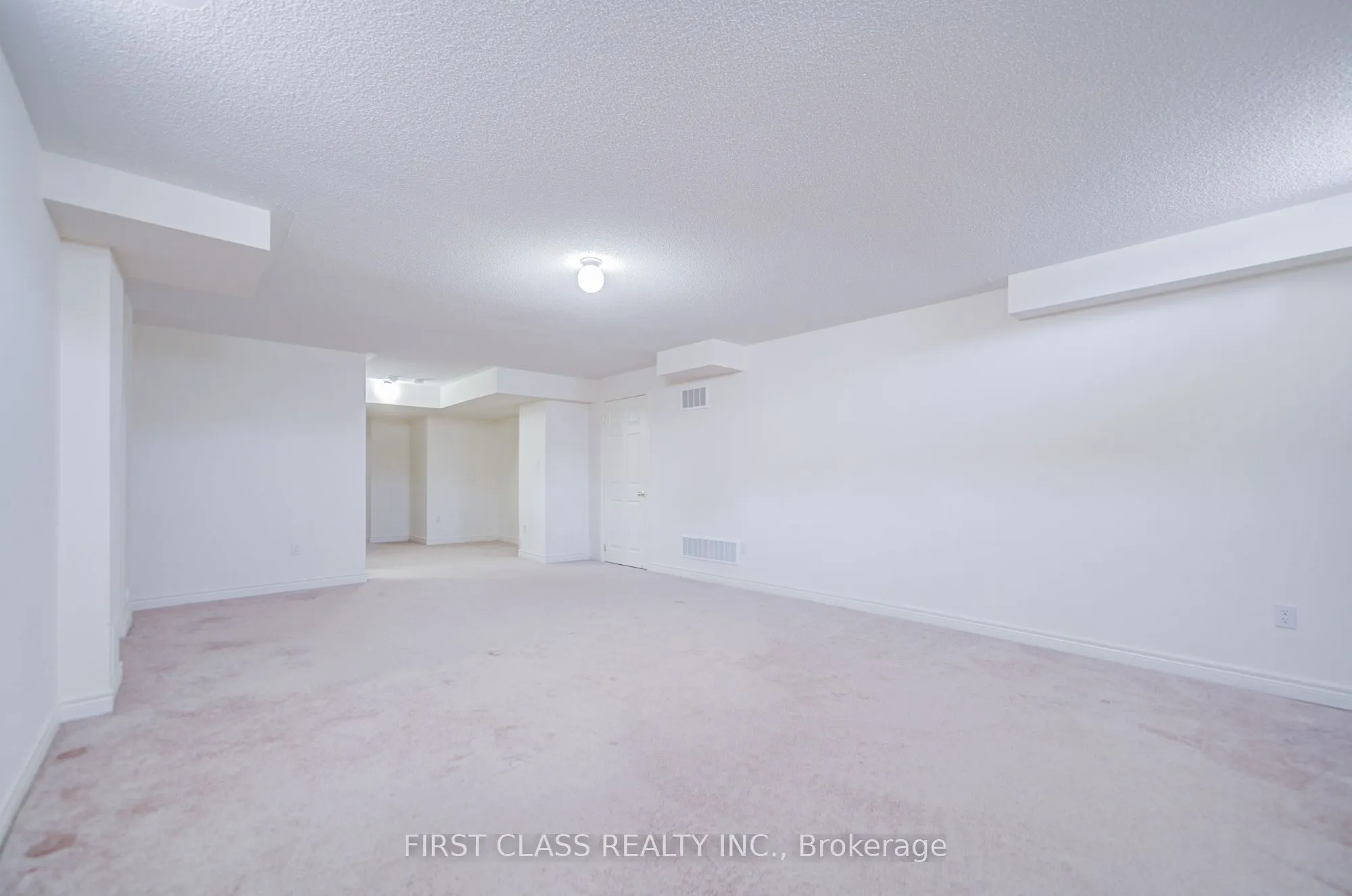 115 Noah's Farm Trail