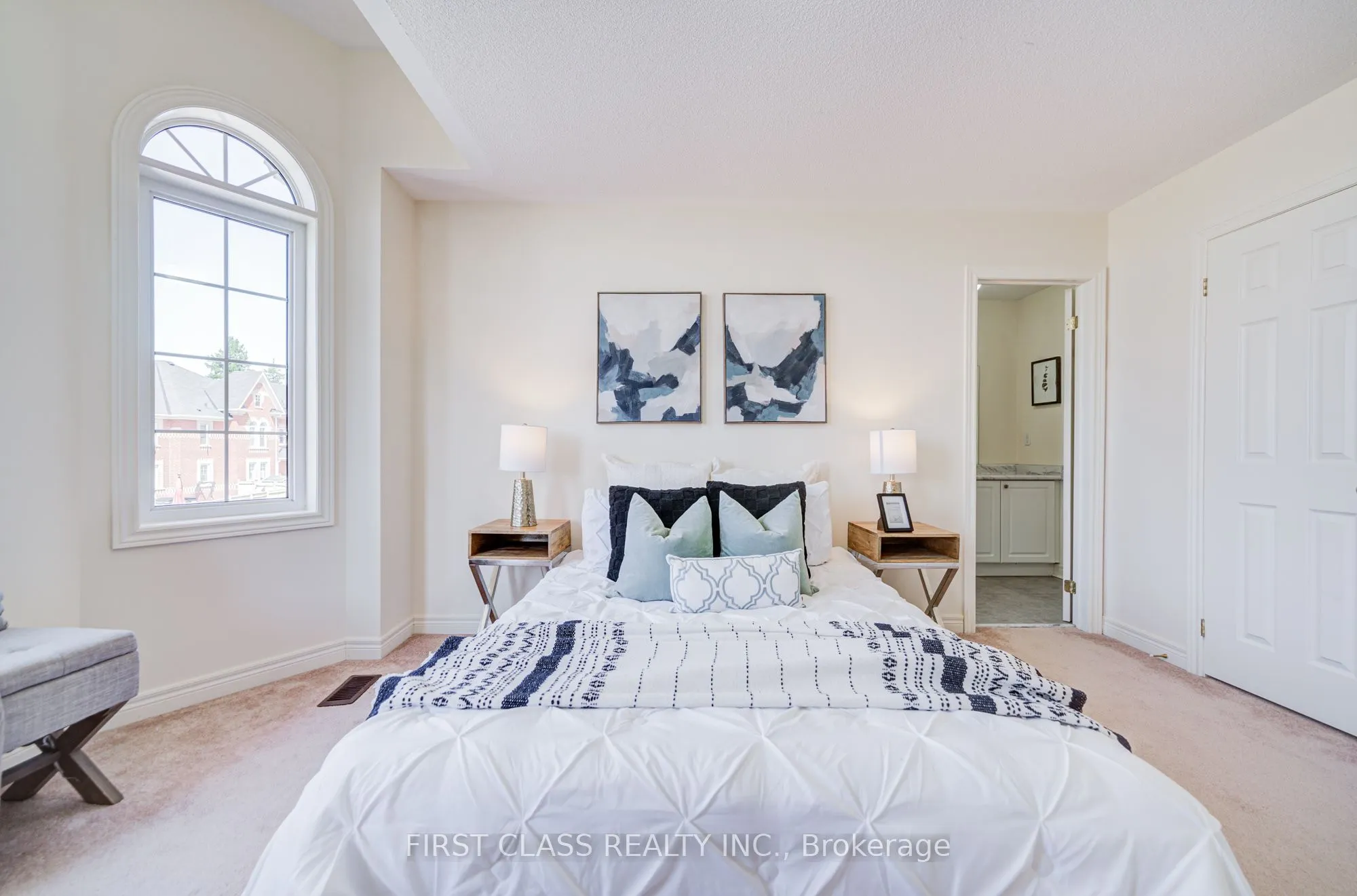 115 Noah's Farm Trail