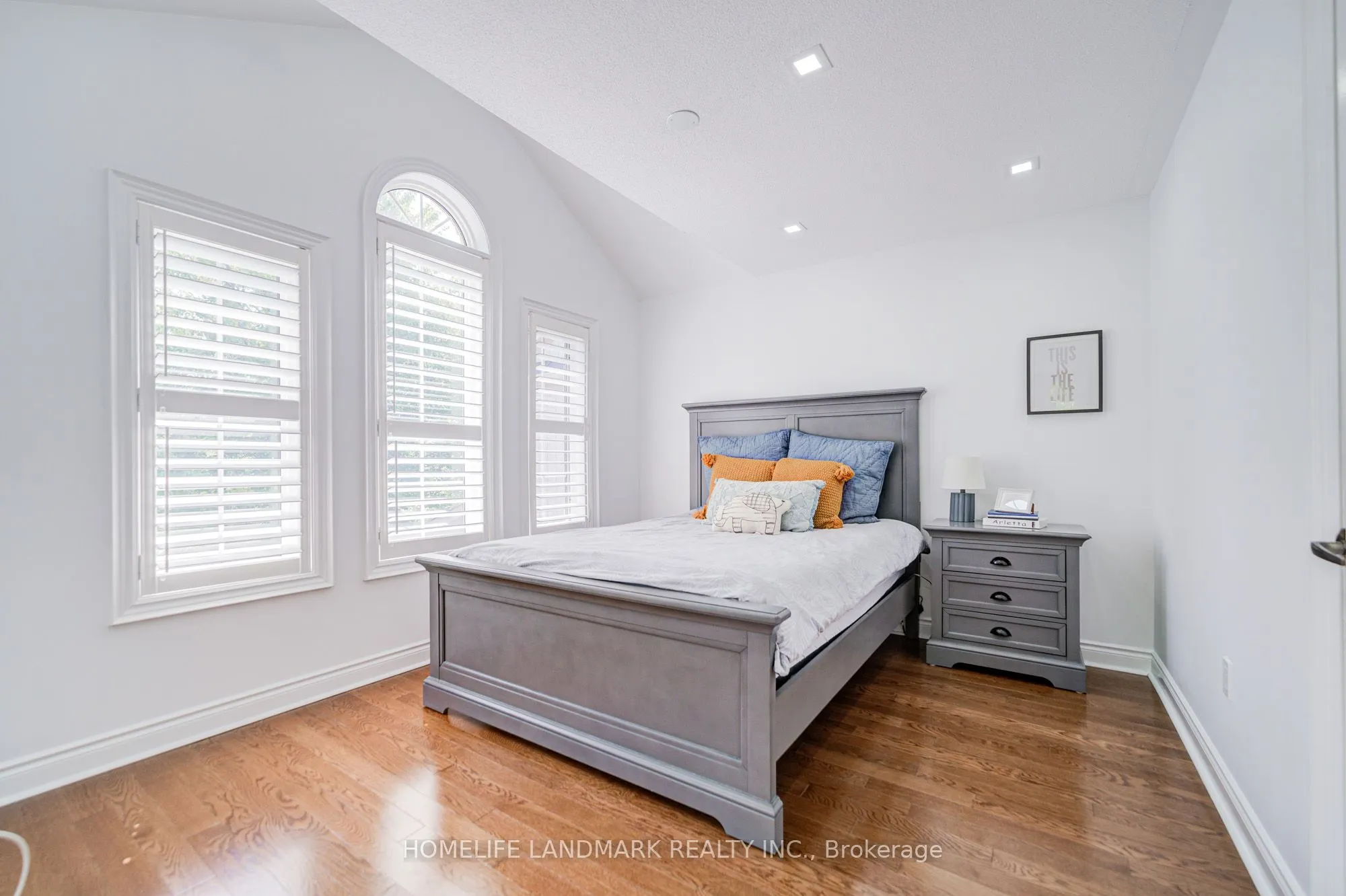 14 West Normandy Drive