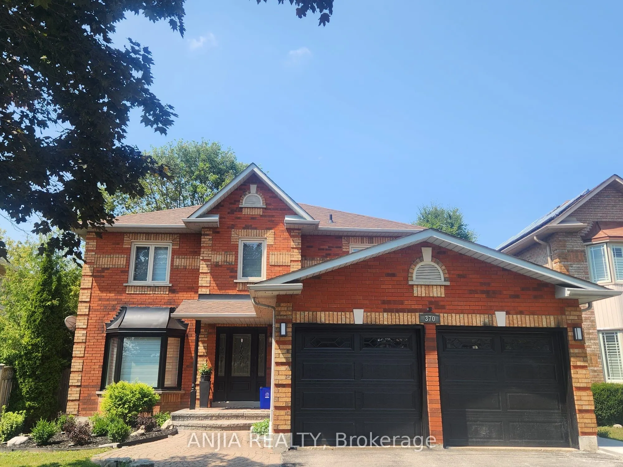 370 Chambers Crescent