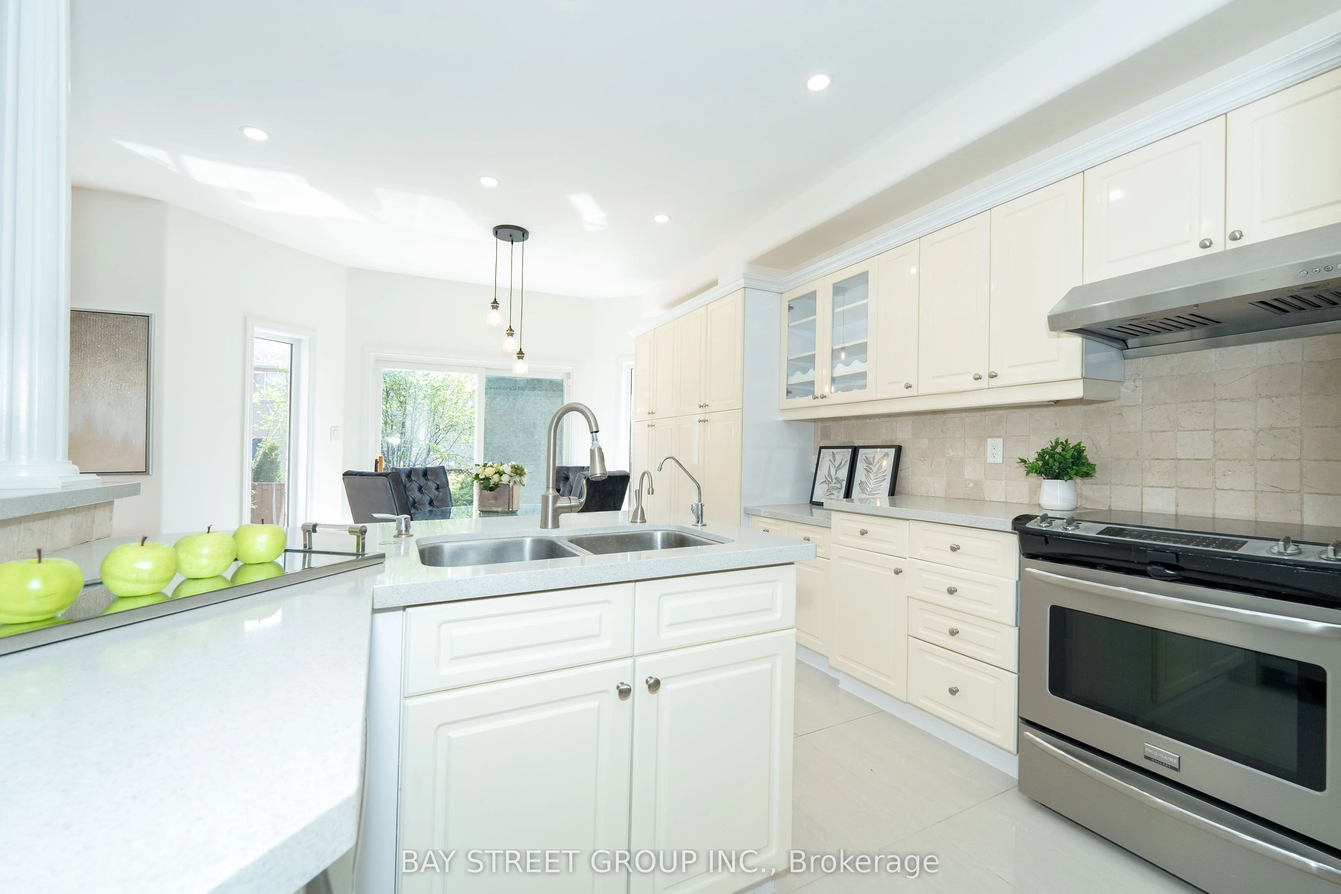 68 Sapphire Drive