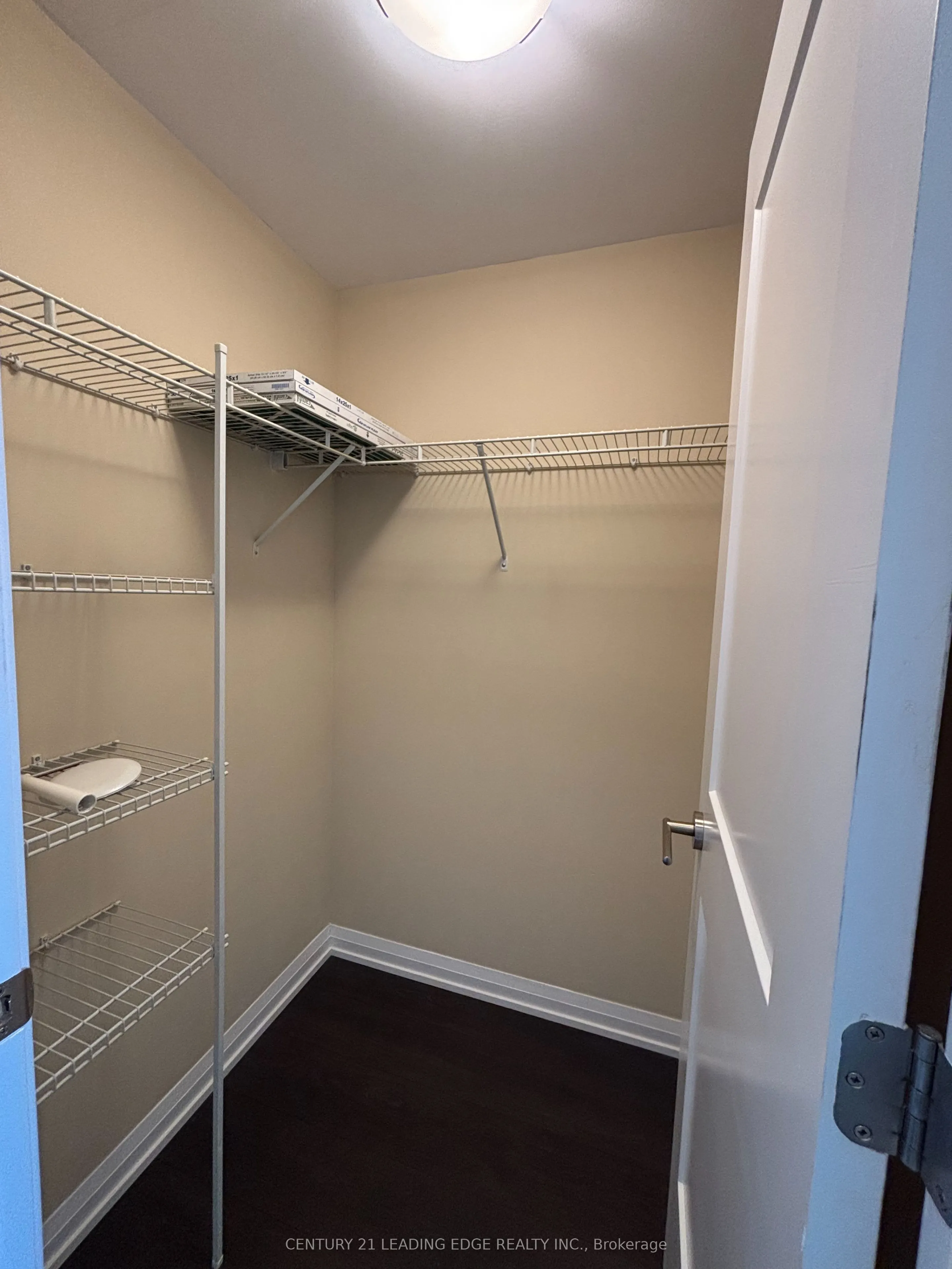 7895 Jane Street, #517