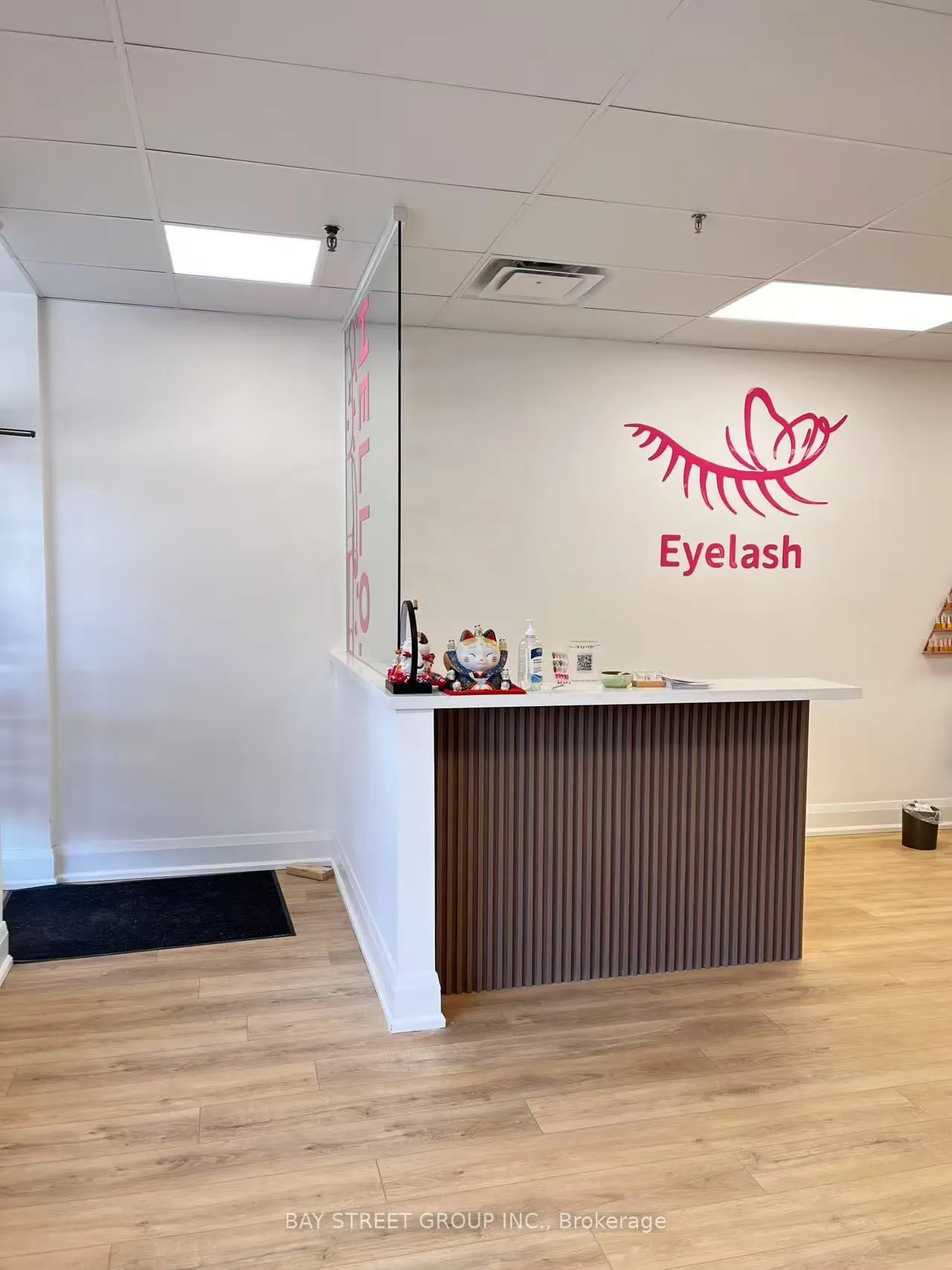2354 Major Mackenzie Drive, #6