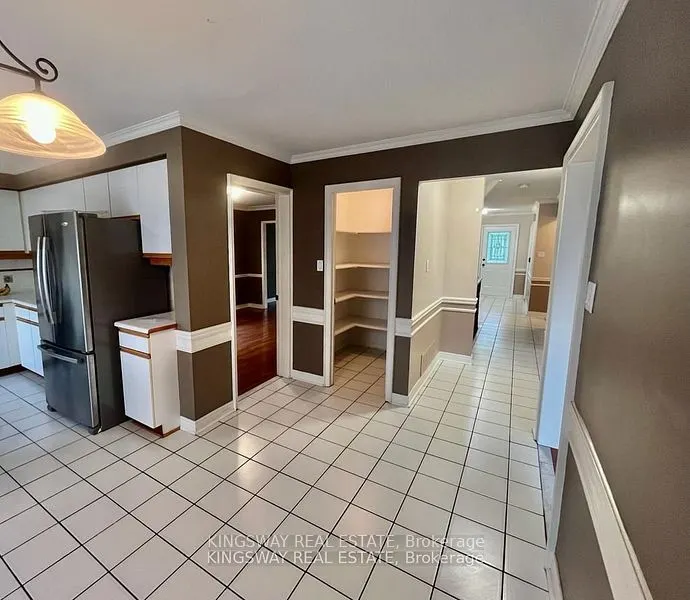 325 Salisbury Lane