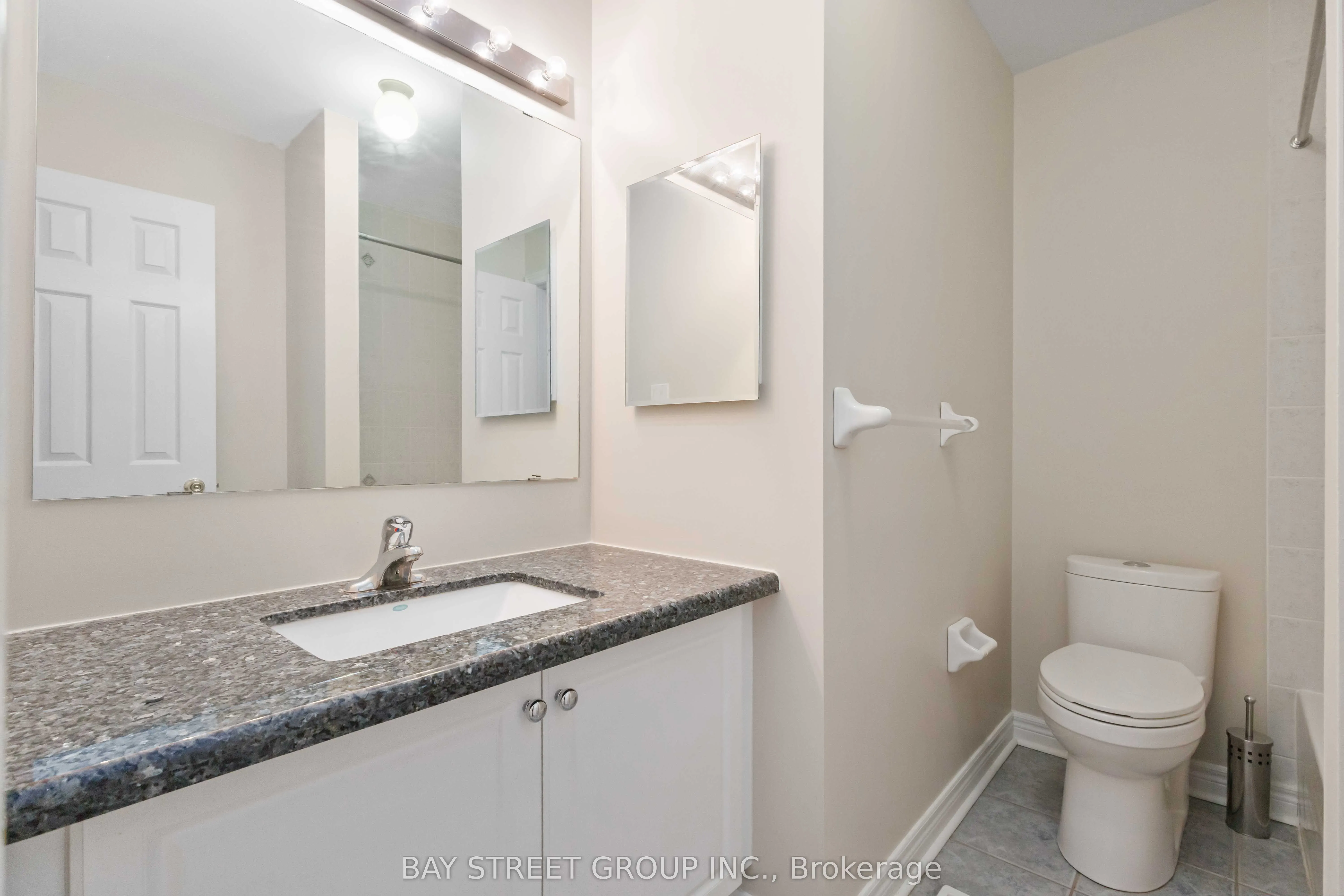 25 Maple Ridge Crescent