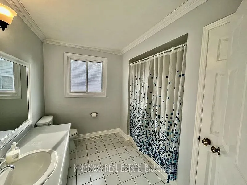 325 Salisbury Lane