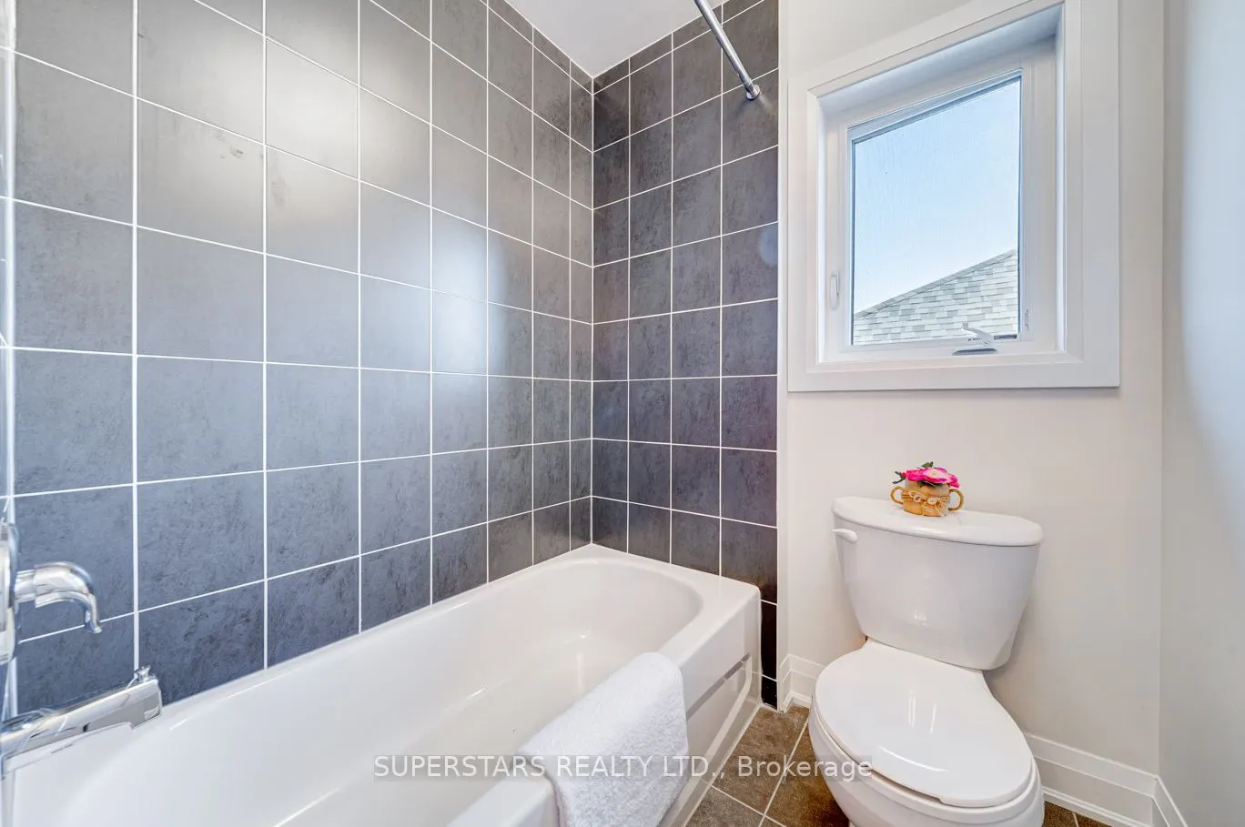 33 John Dallimore Drive