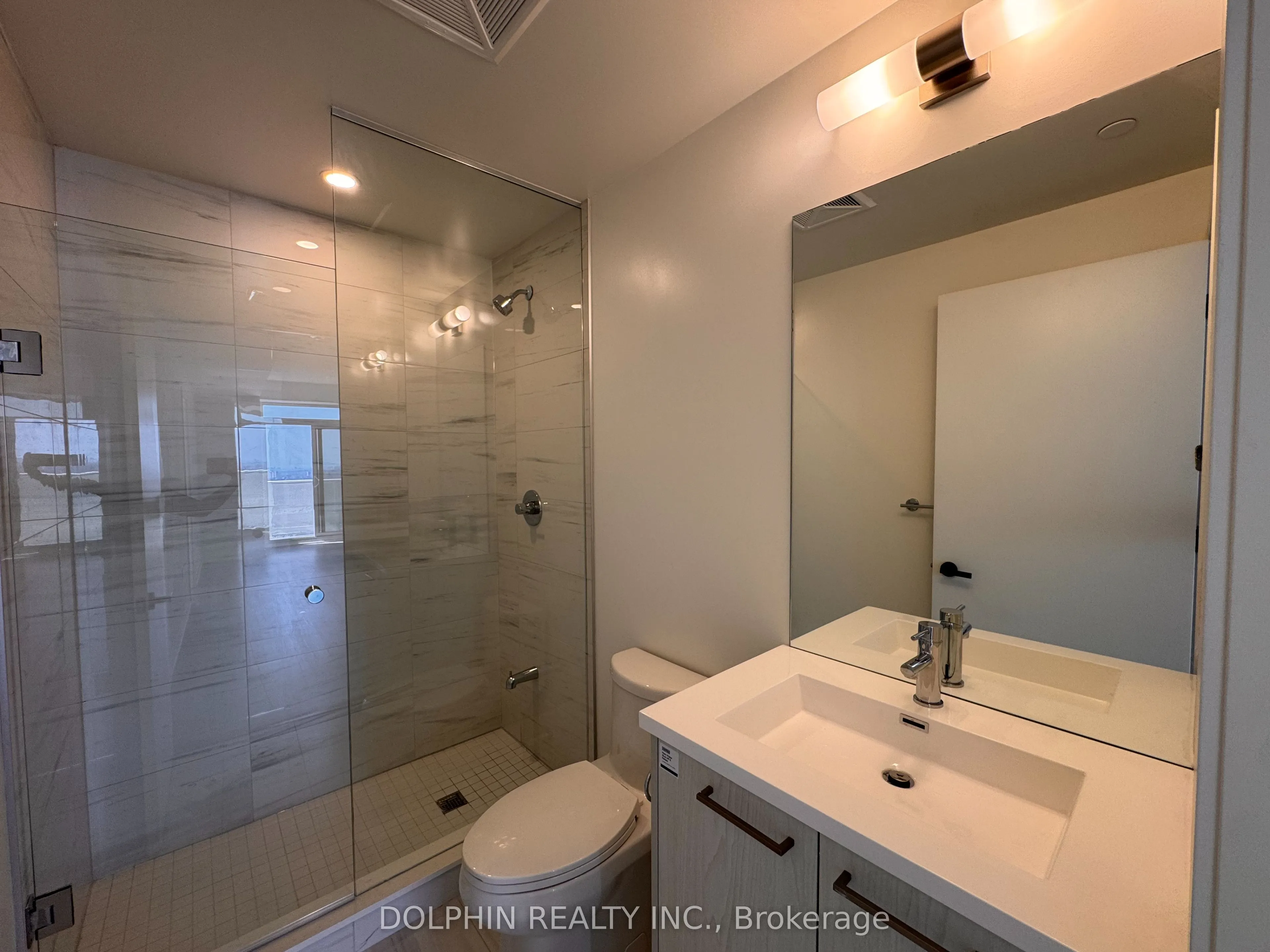 28 Interchange Way, #3212