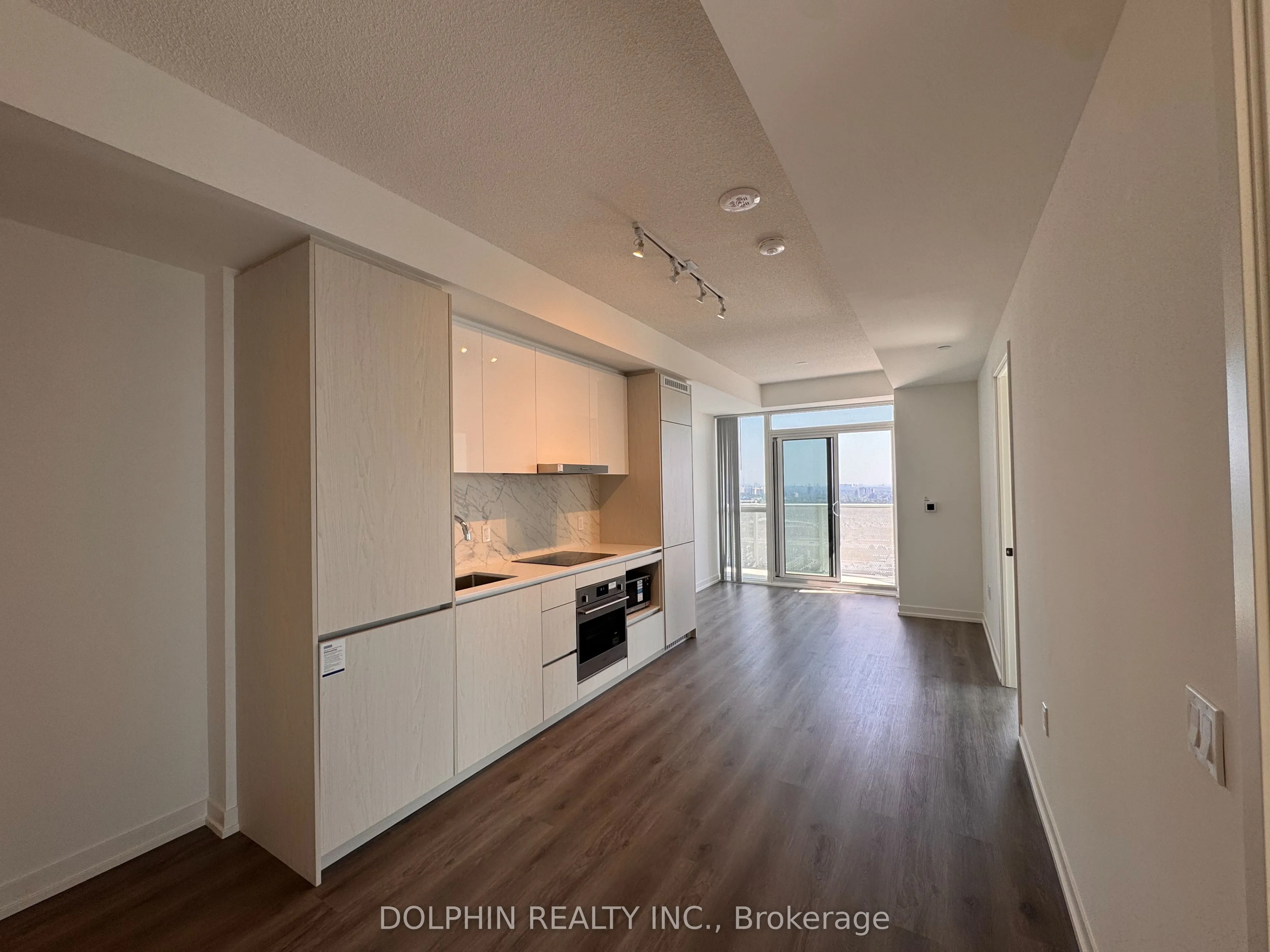 28 Interchange Way, #3212