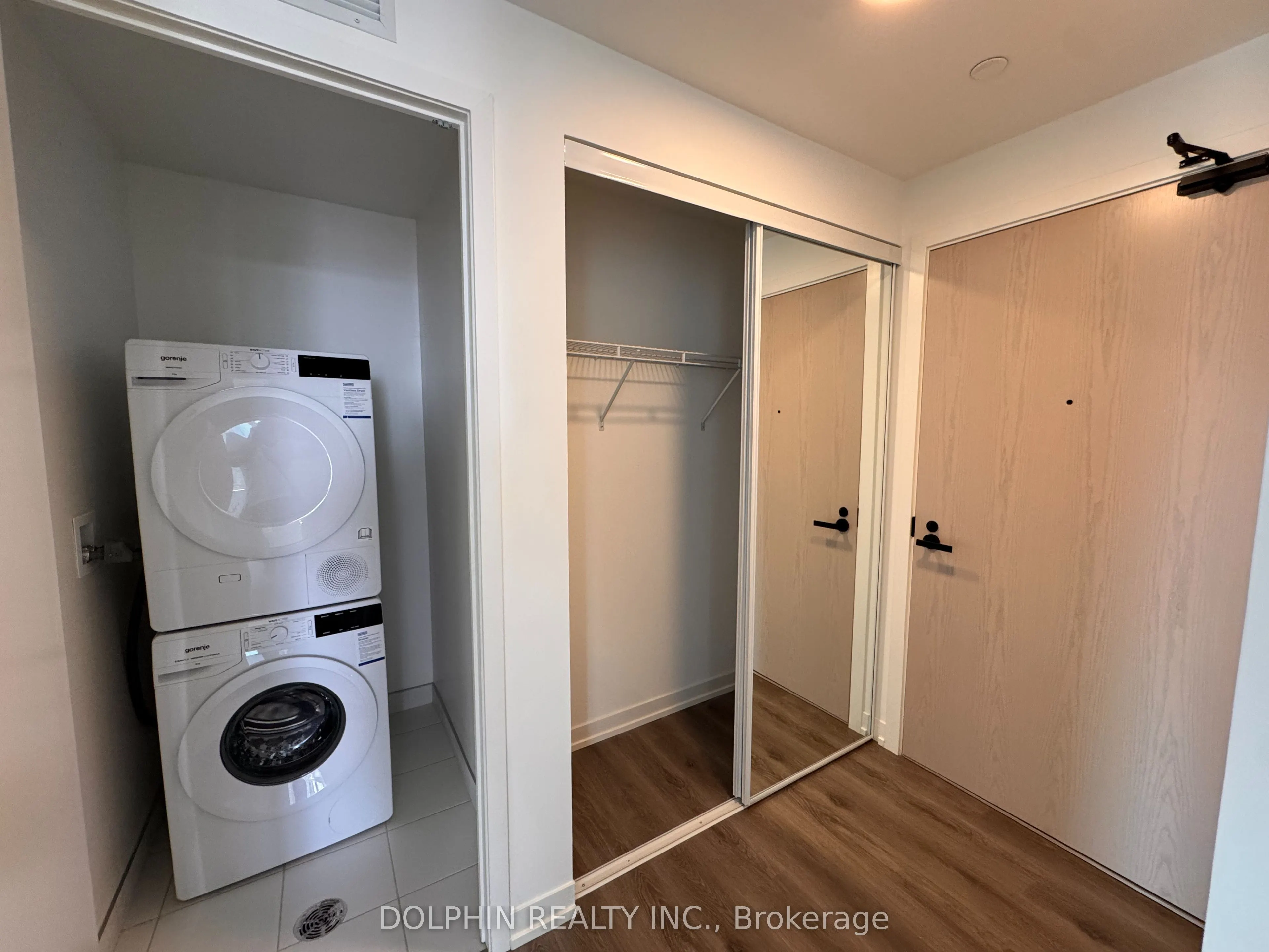 28 Interchange Way, #3212