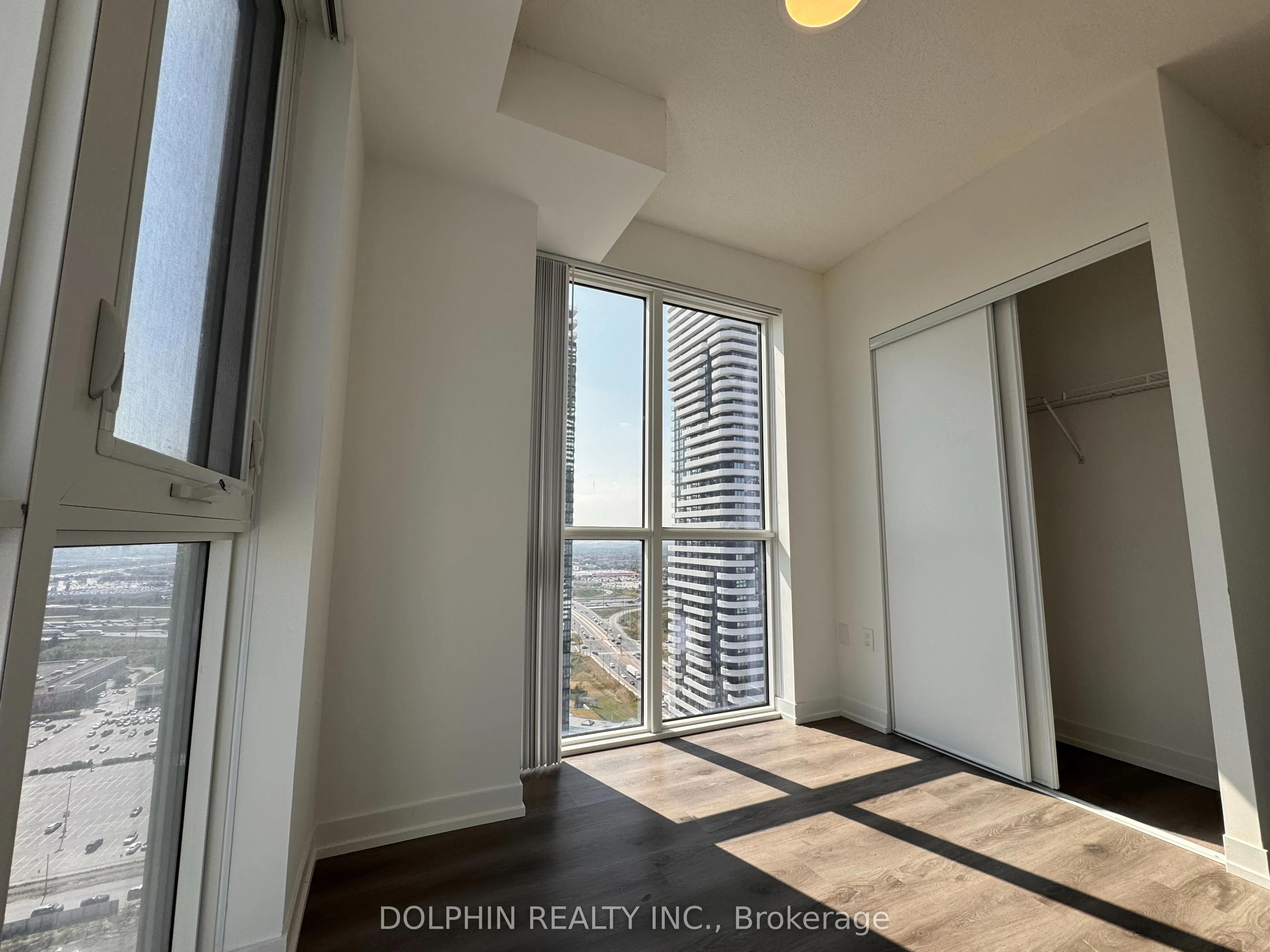 28 Interchange Way, #3212