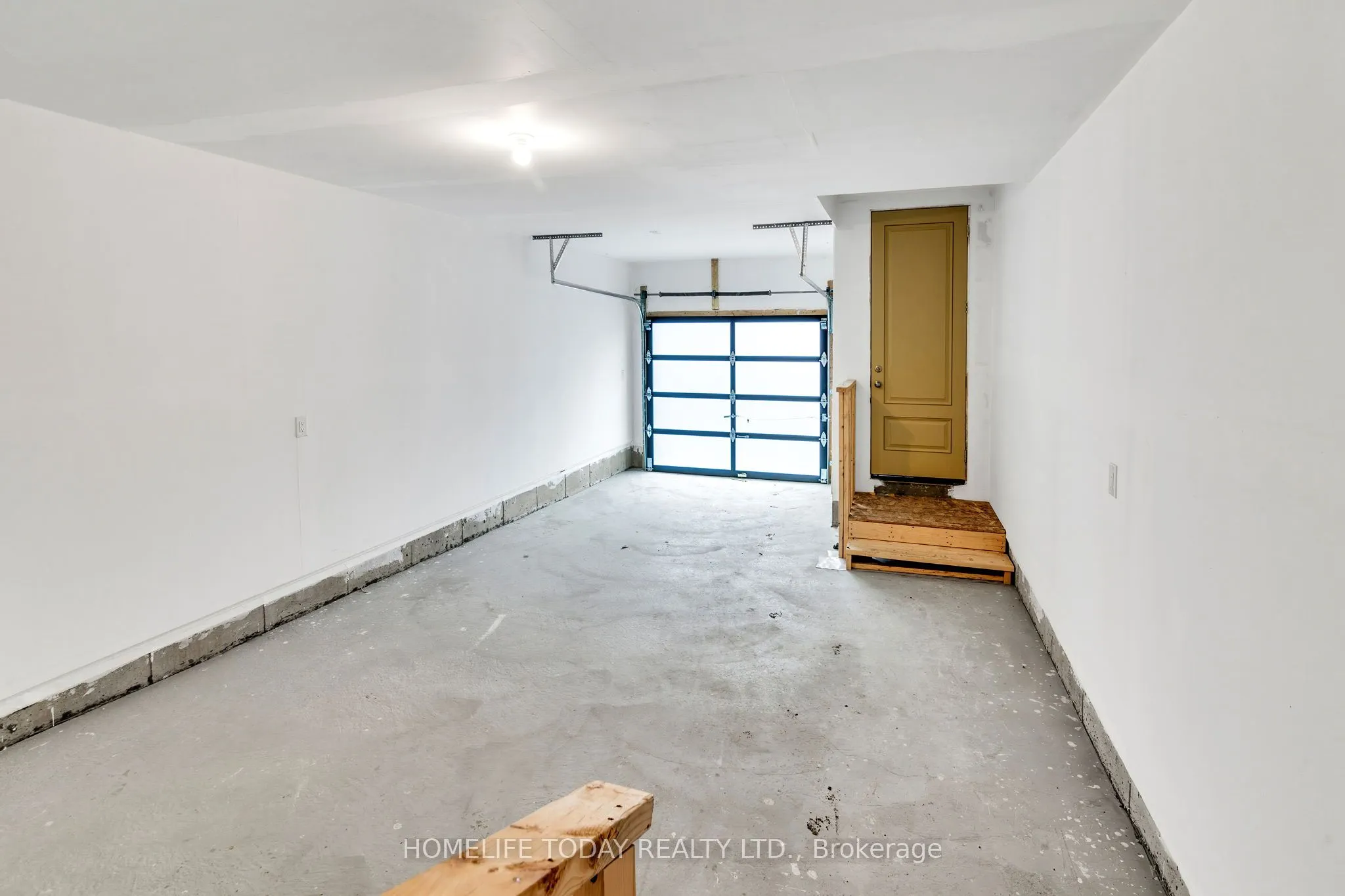 104 Stauffer Crescent