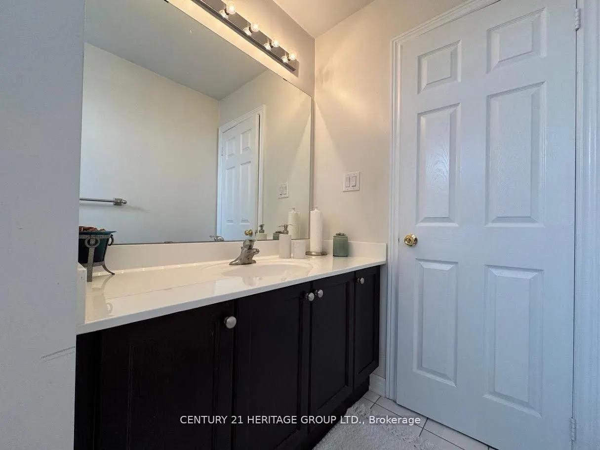 135 Black Maple Crescent, #Main