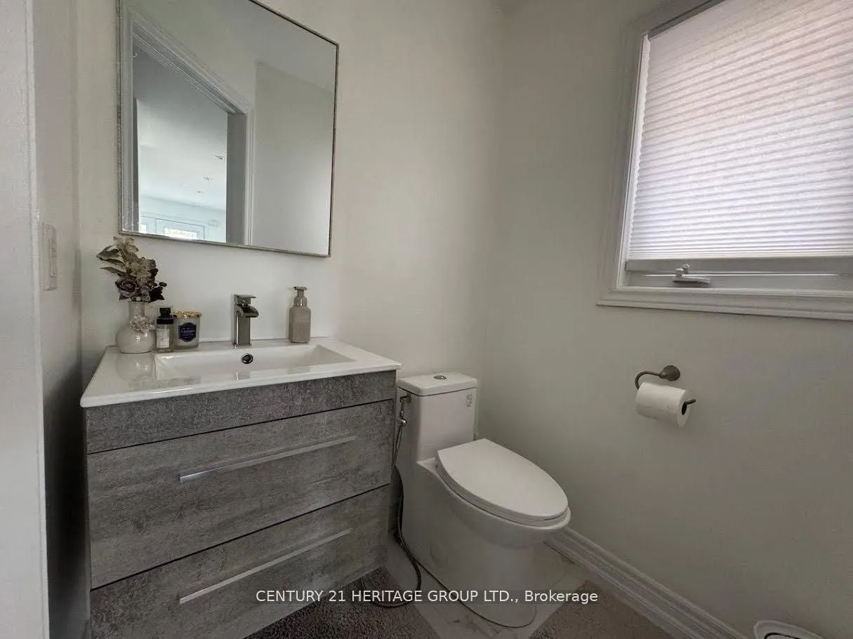 135 Black Maple Crescent, #Main