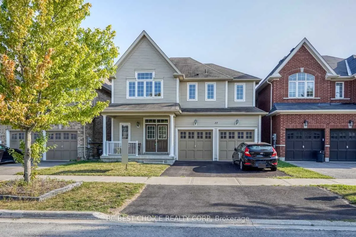 37 Bud Leggett Crescent