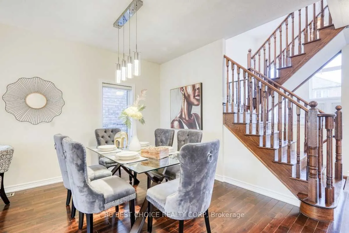 37 Bud Leggett Crescent