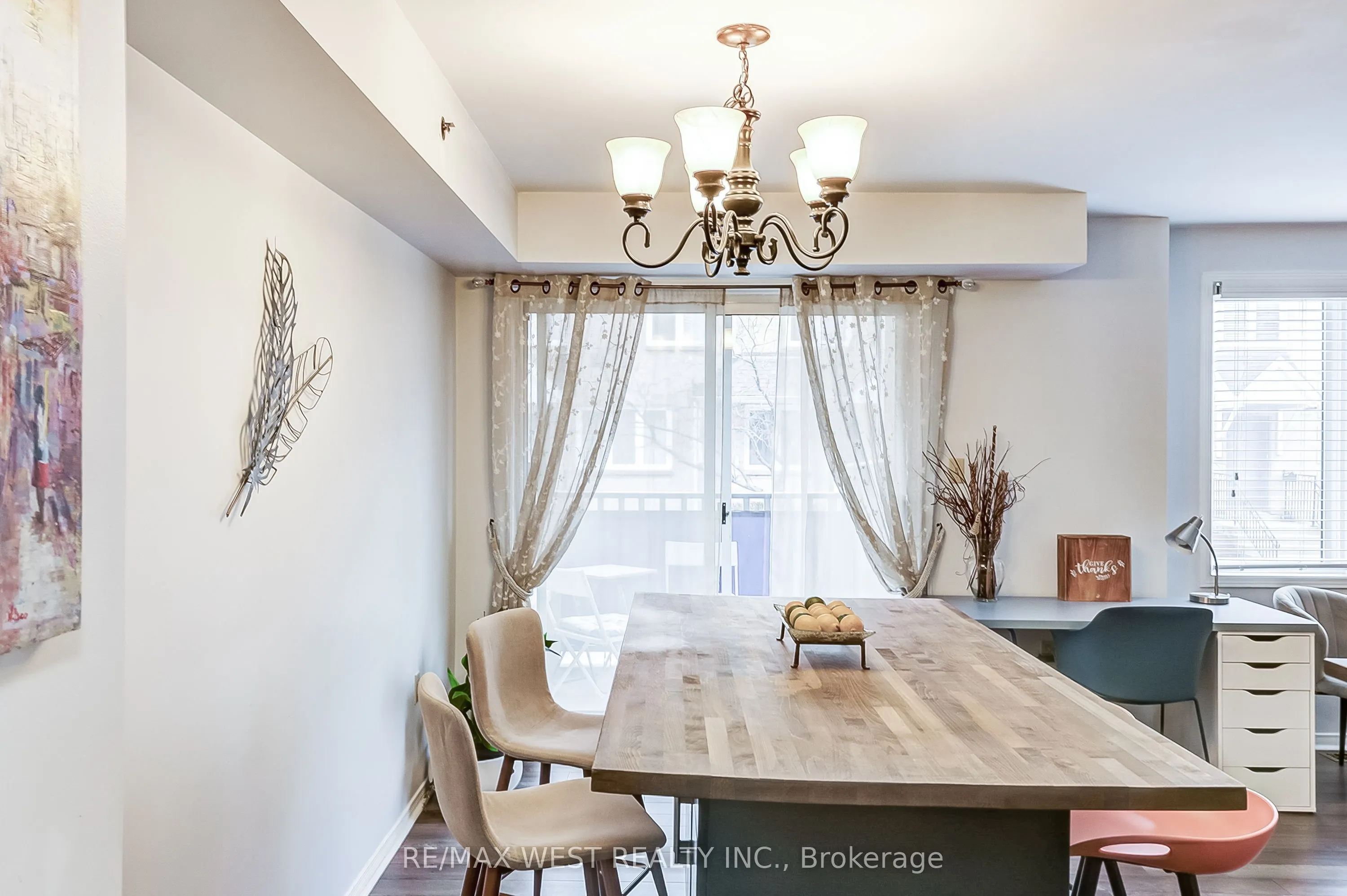 75 WELDRICK Road E, #722
