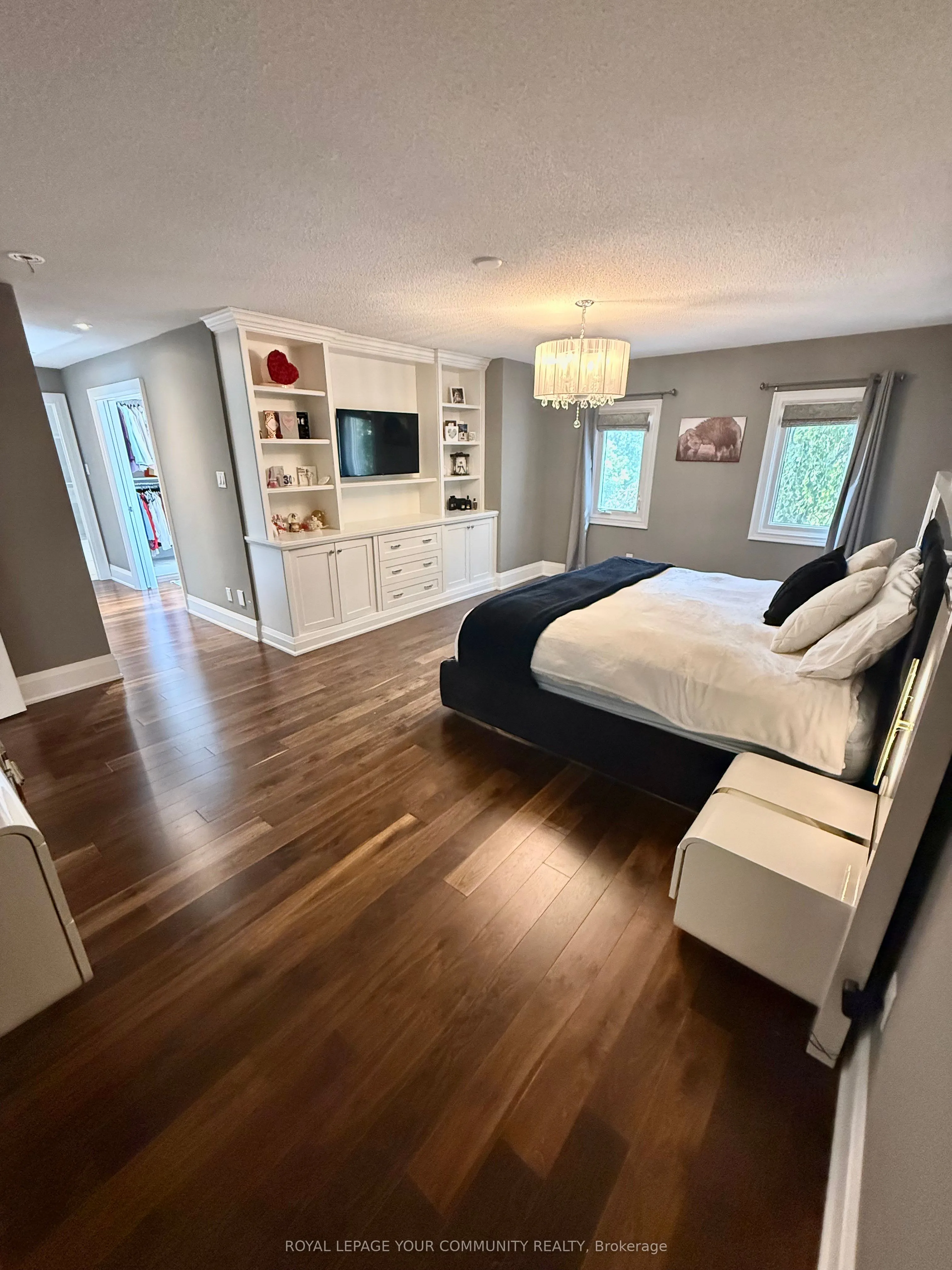 20 White Lodge Crescent