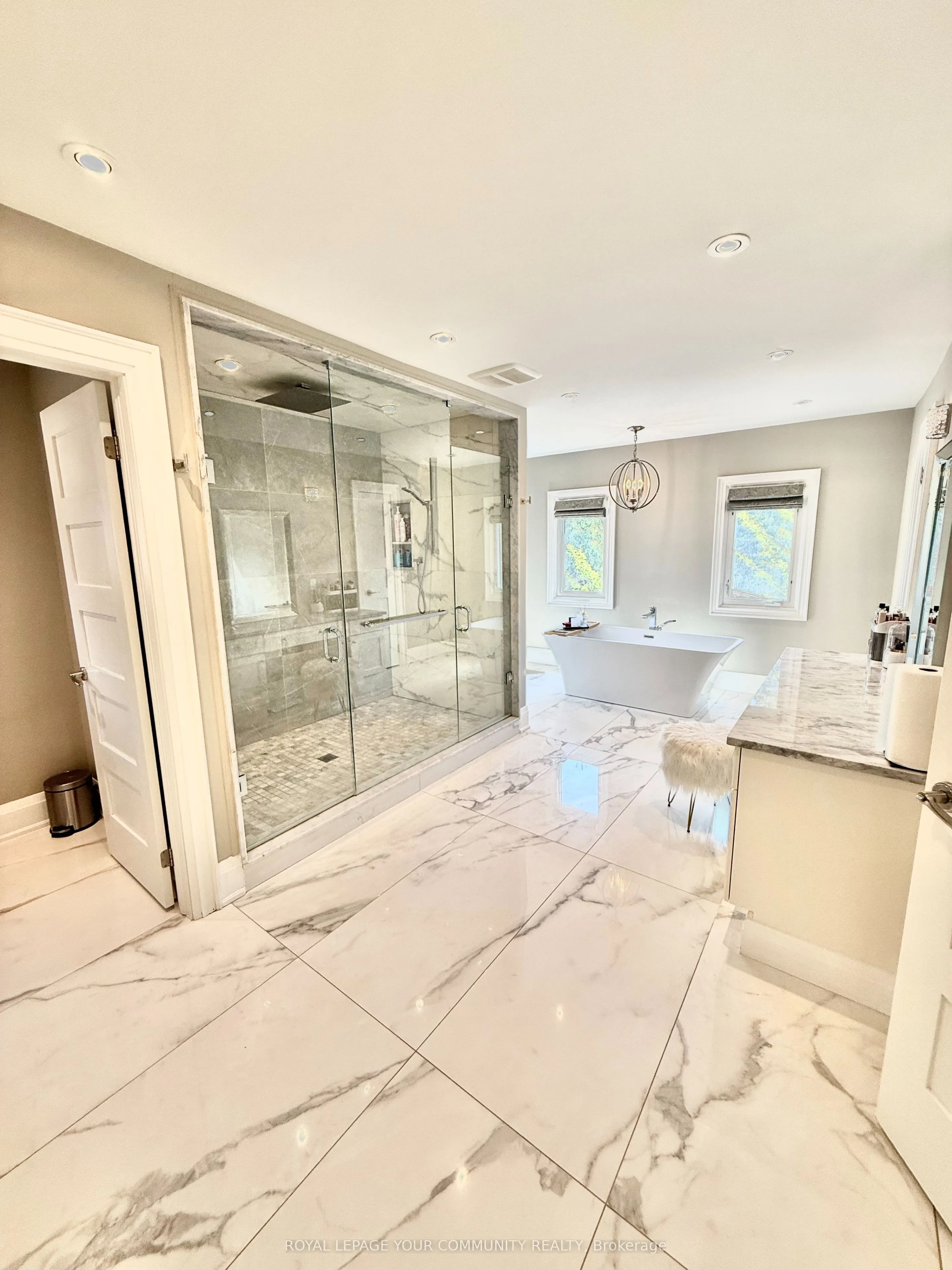 20 White Lodge Crescent