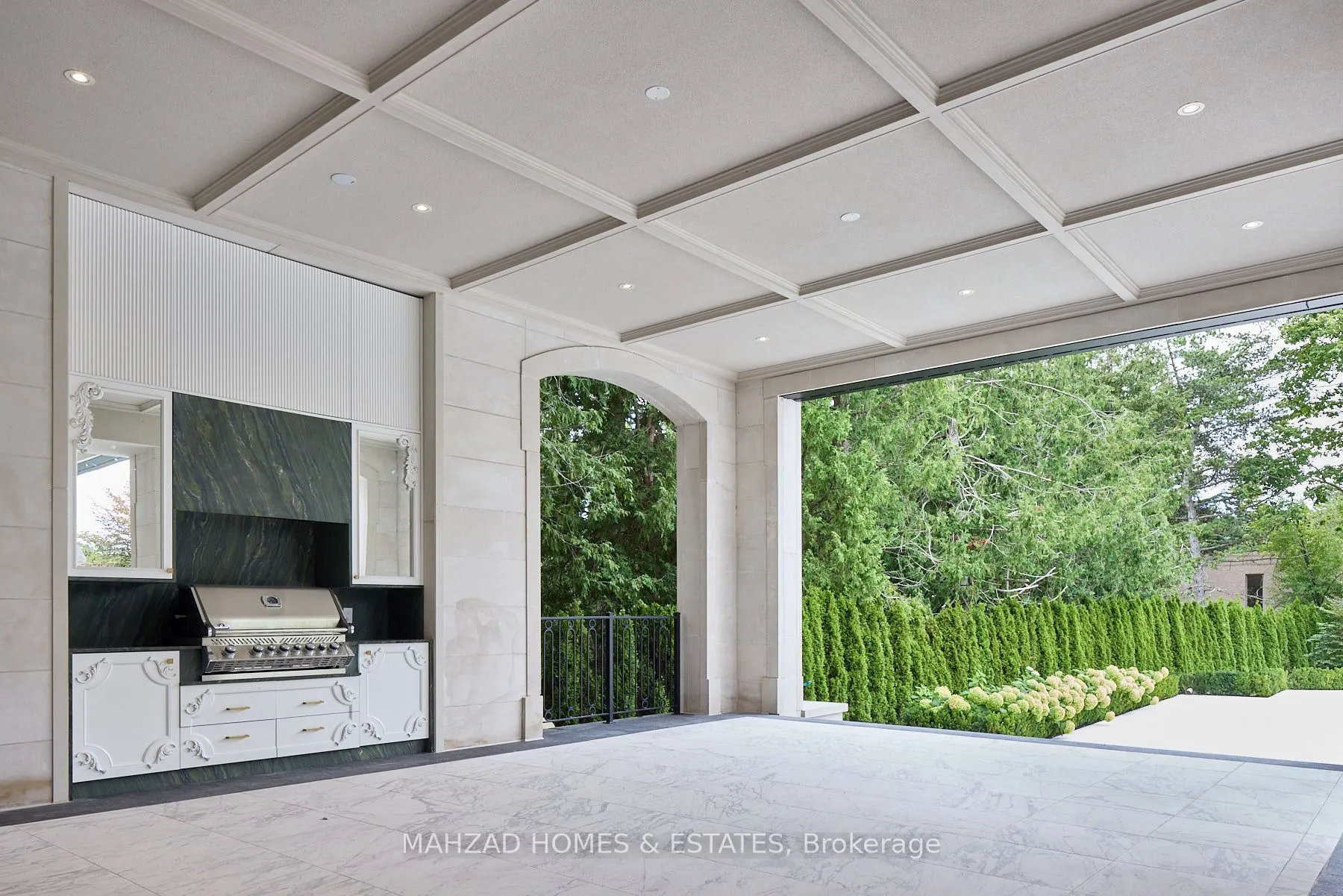 15 Maryvale Crescent