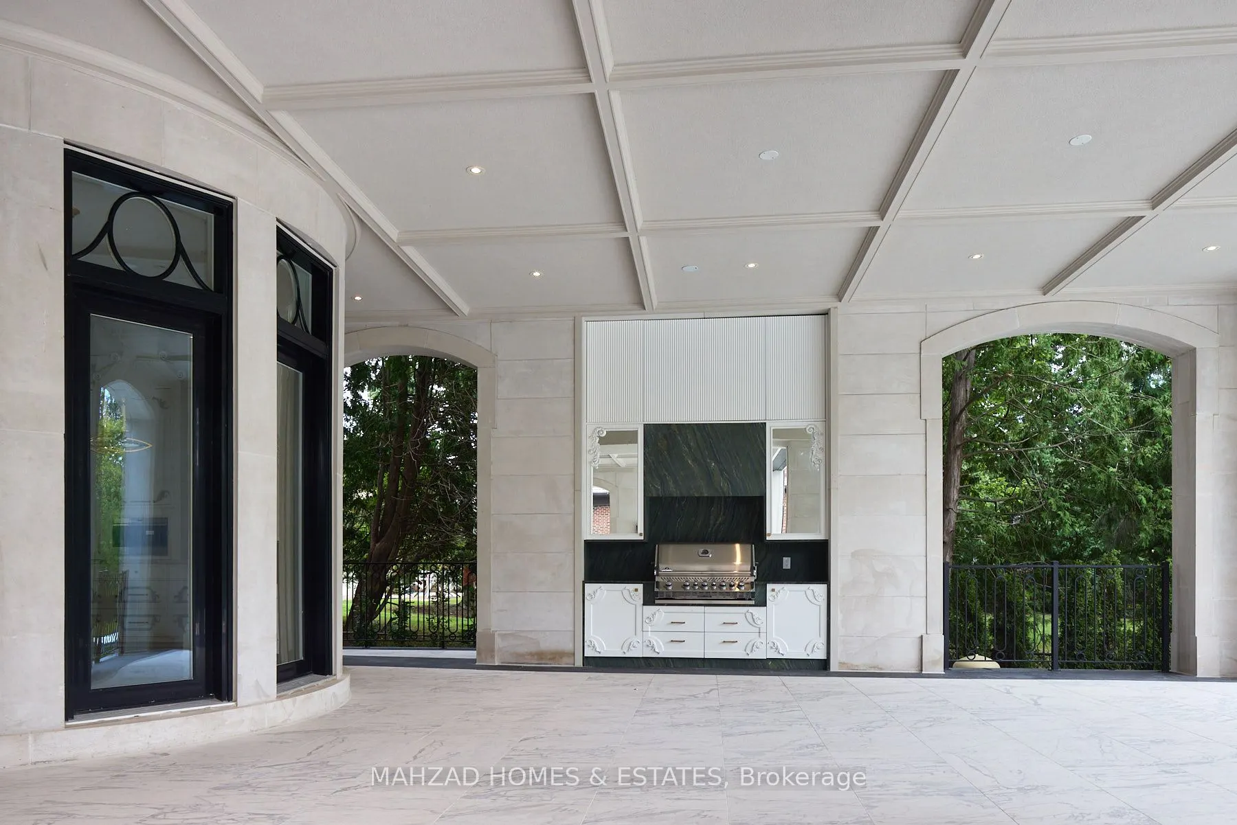 15 Maryvale Crescent