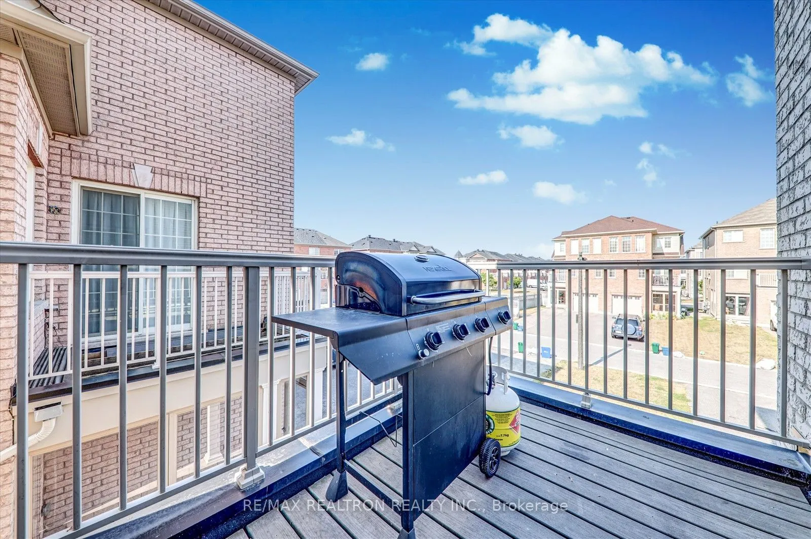 10 Toulouse Court