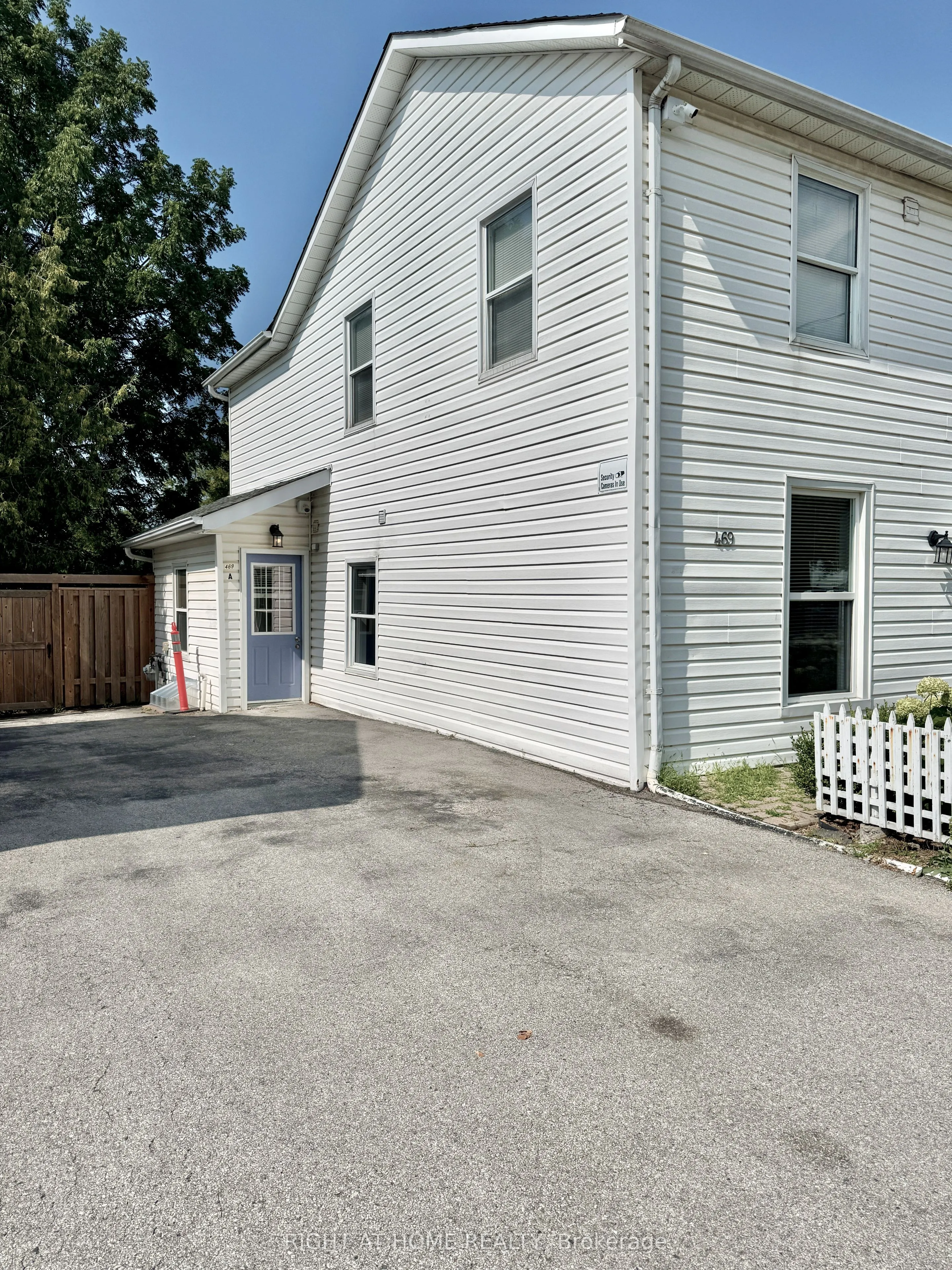 469 Queen Street, #A