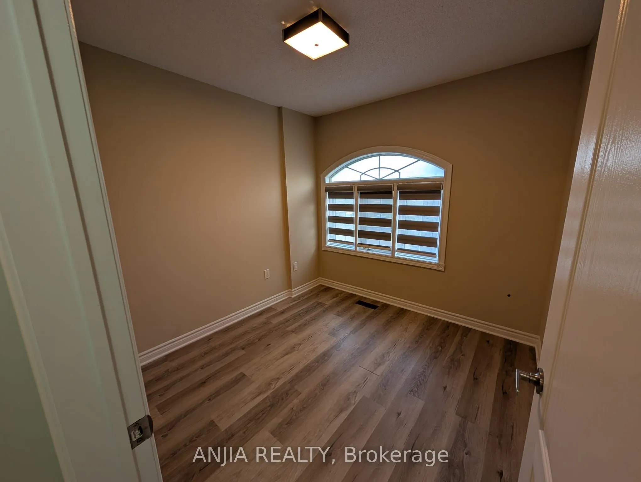 44 Mistleflower Court